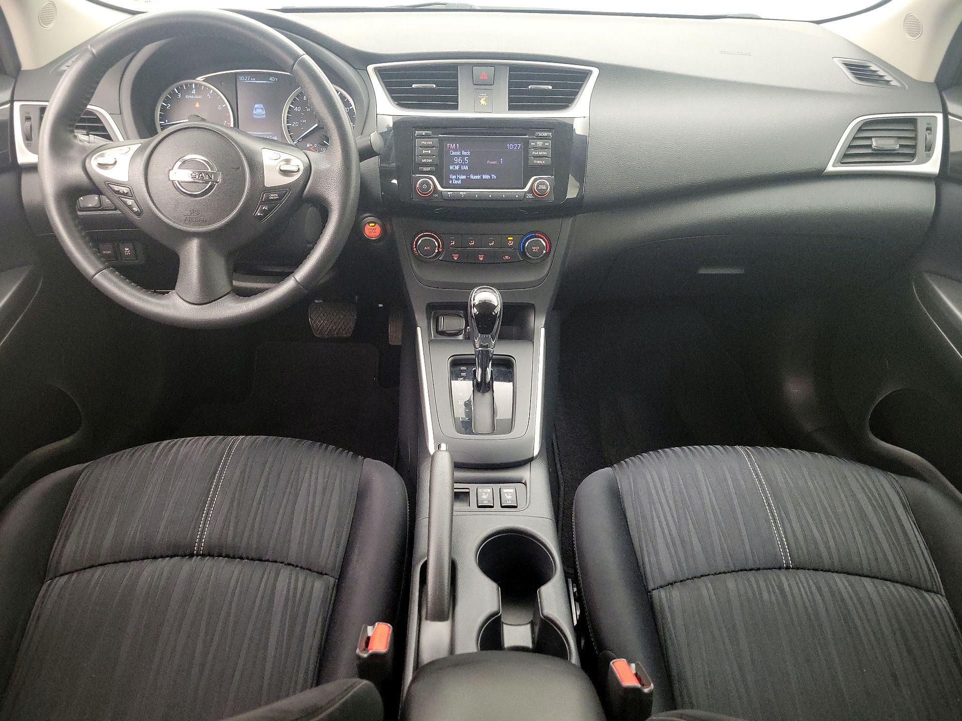 Thumbnail: 2017 Nissan Sentra - 9