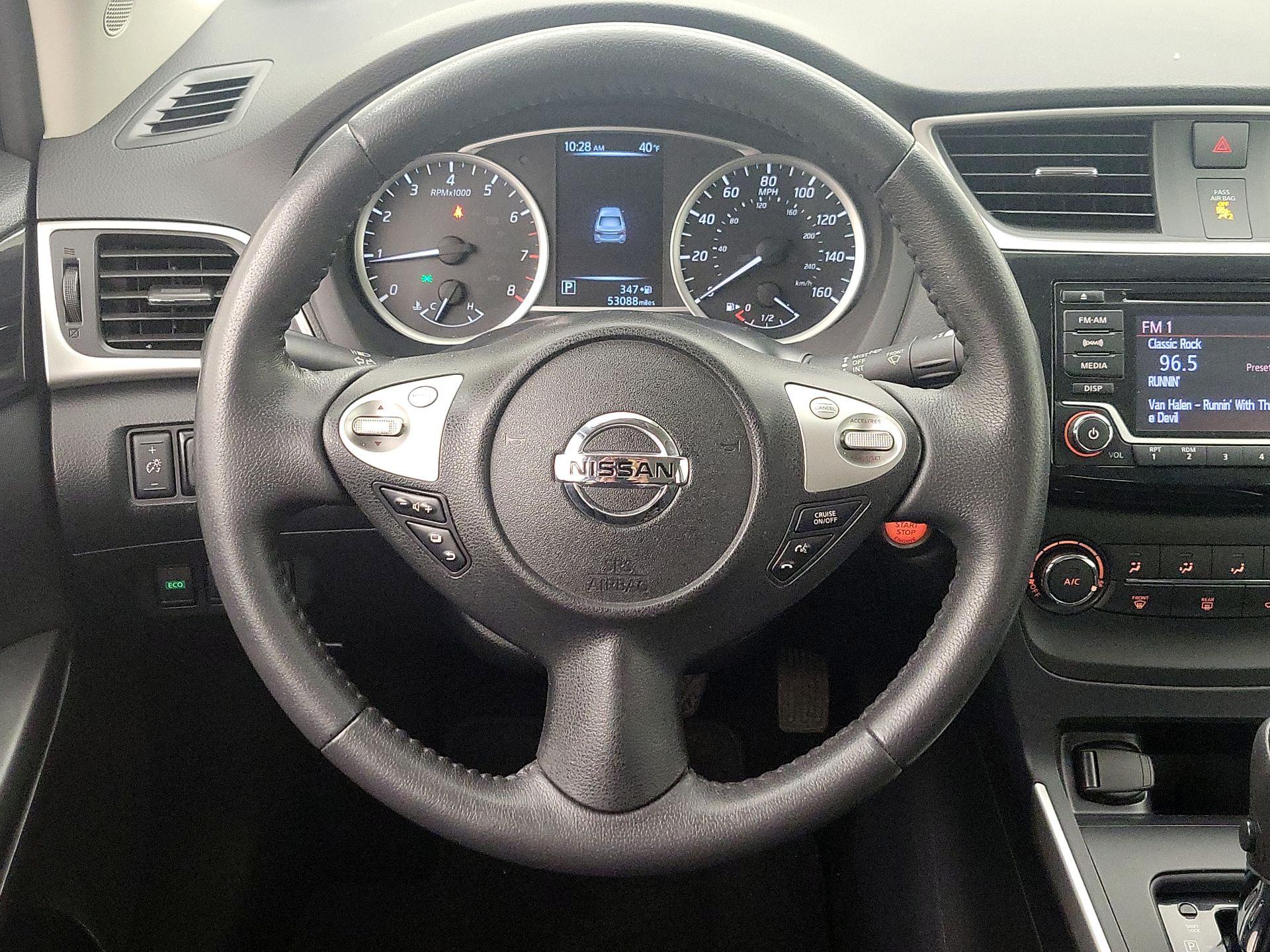 Thumbnail: 2017 Nissan Sentra - 10