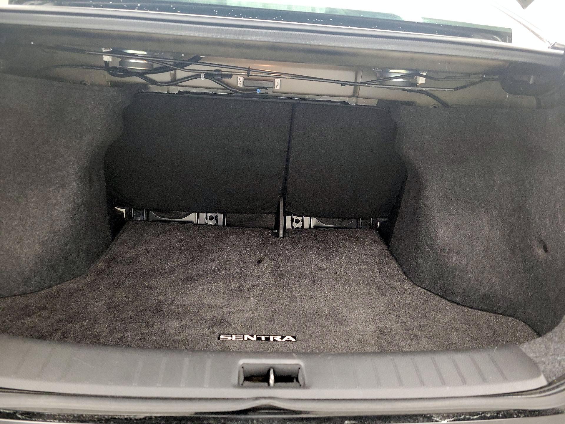 Thumbnail: 2017 Nissan Sentra - 20