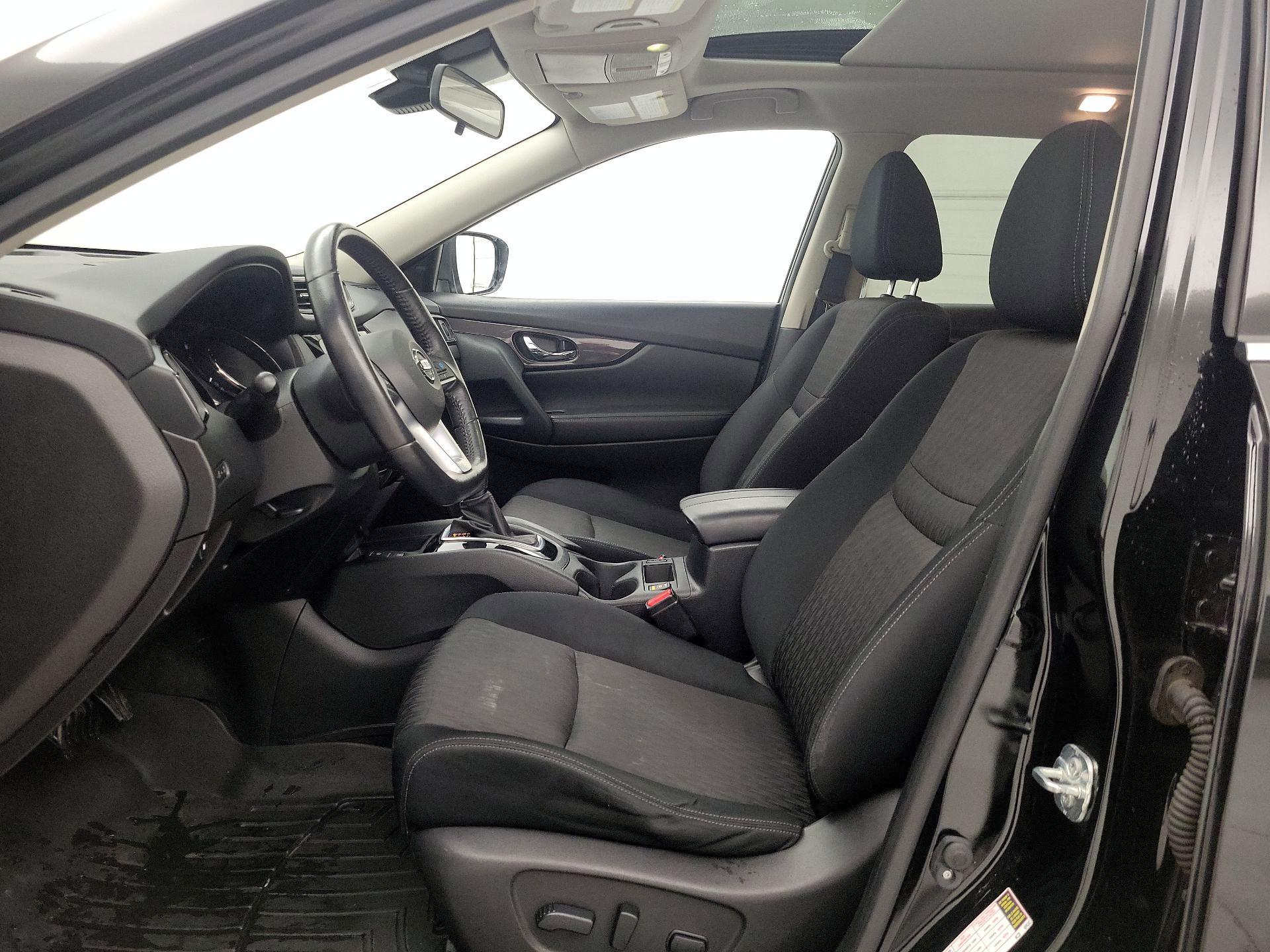 Thumbnail: 2019 Nissan Rogue - 11