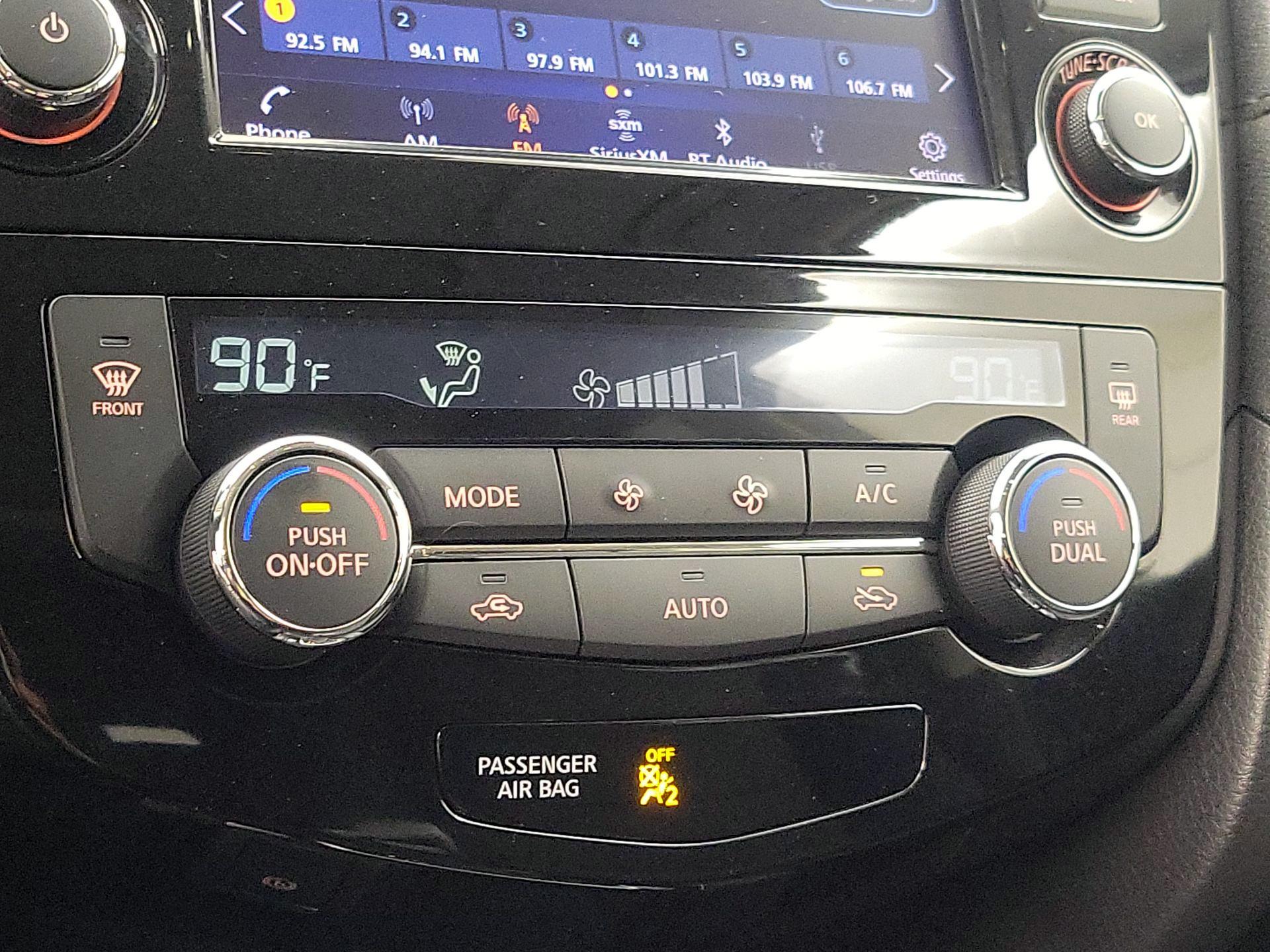 Thumbnail: 2019 Nissan Rogue - 17