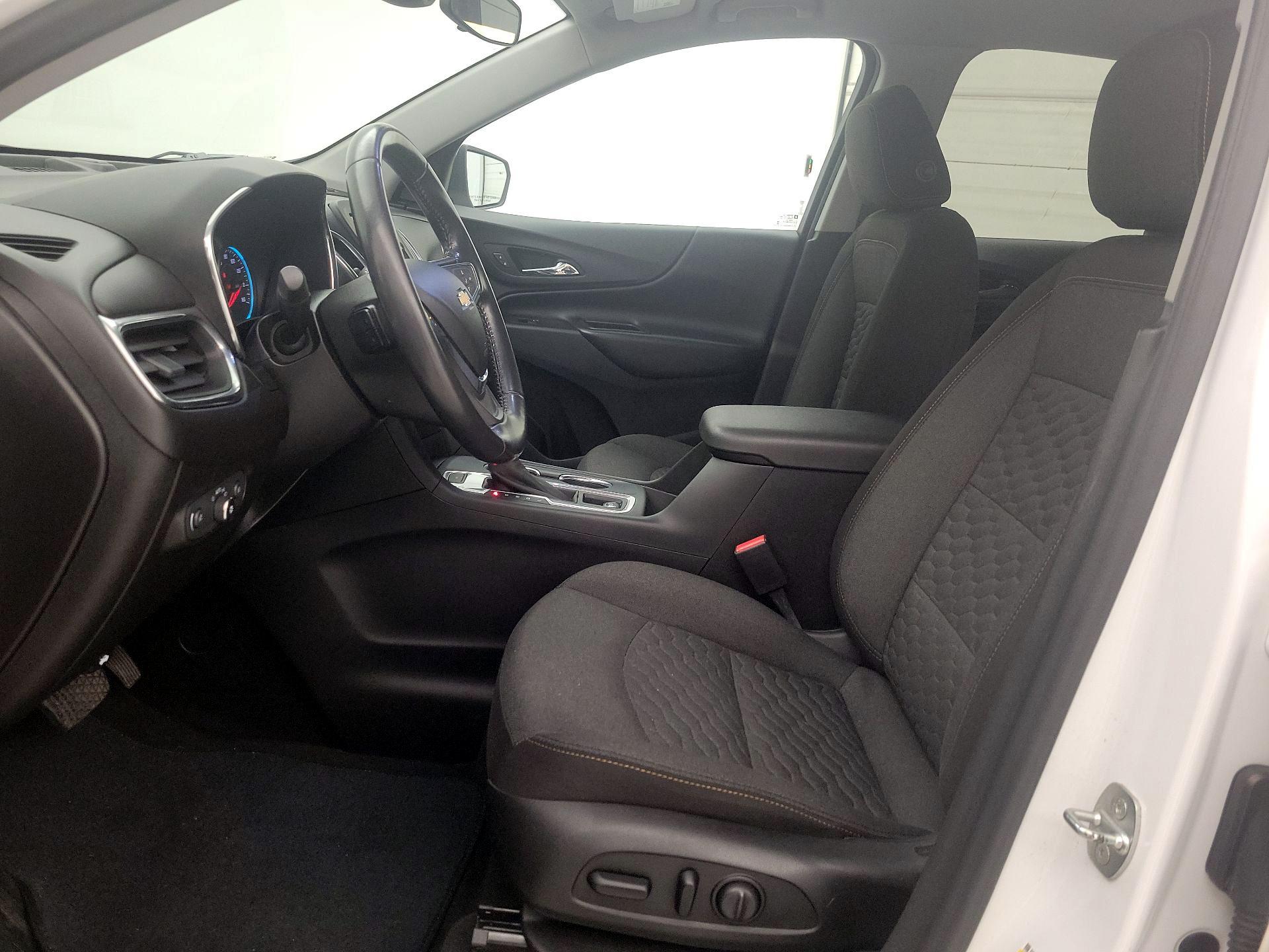 Thumbnail: 2020 Chevrolet Equinox - 11