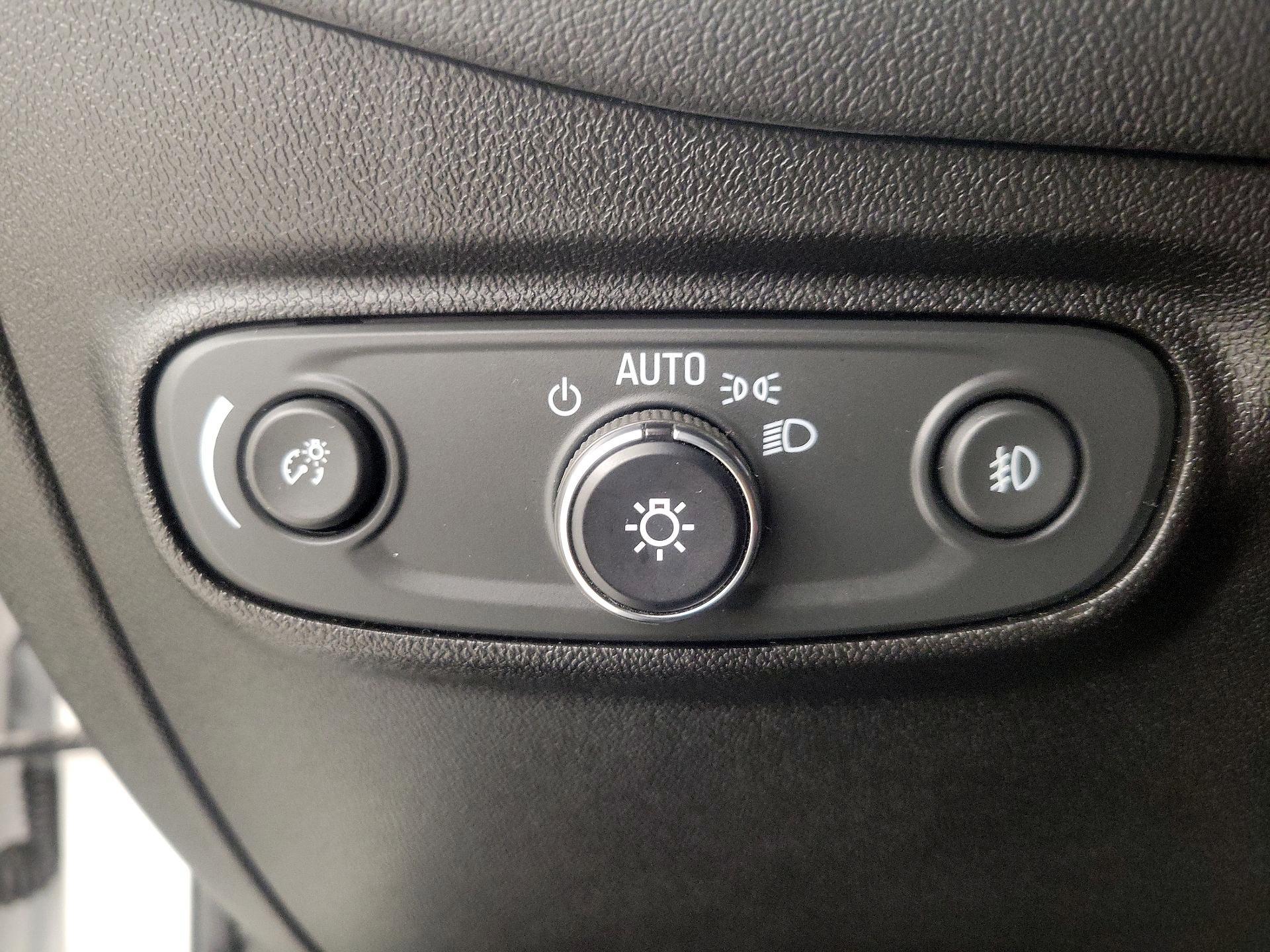 Thumbnail: 2020 Chevrolet Equinox - 13