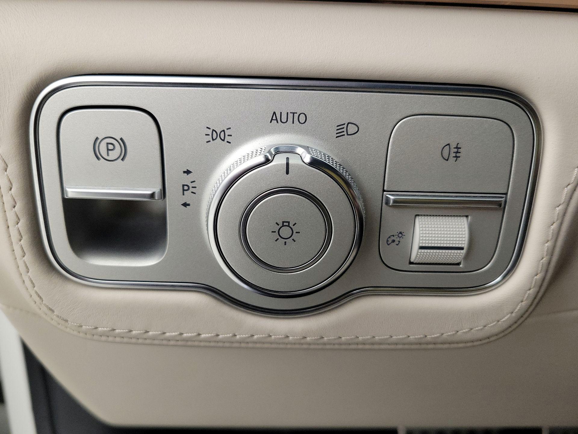 Thumbnail: 2021 Mercedes-Benz GL-Class - 13