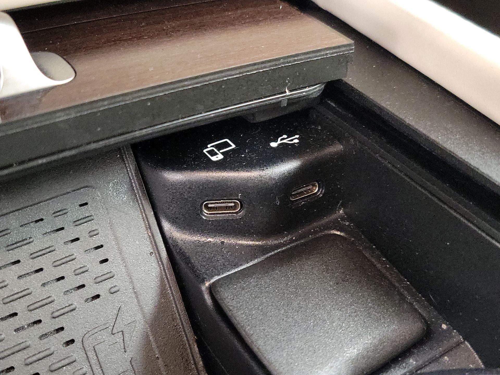 Thumbnail: 2021 Mercedes-Benz GL-Class - 19