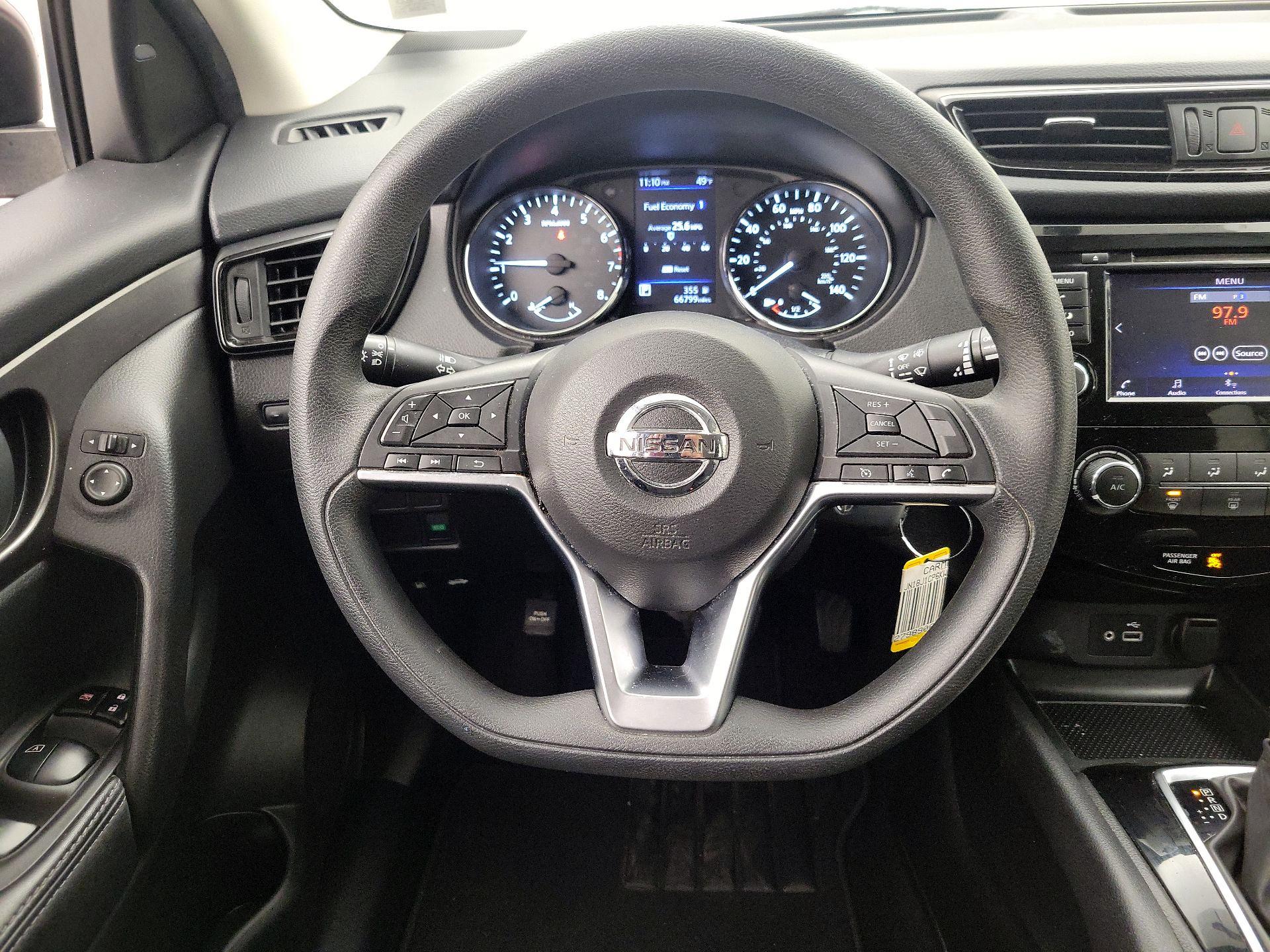 Thumbnail: 2019 Nissan Rogue Sport - 10