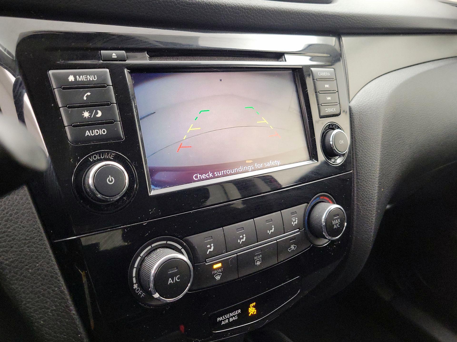 Thumbnail: 2019 Nissan Rogue Sport - 14