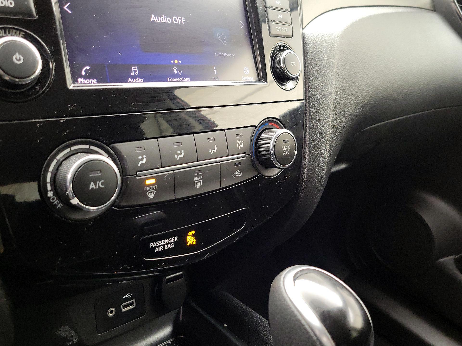 Thumbnail: 2019 Nissan Rogue Sport - 16