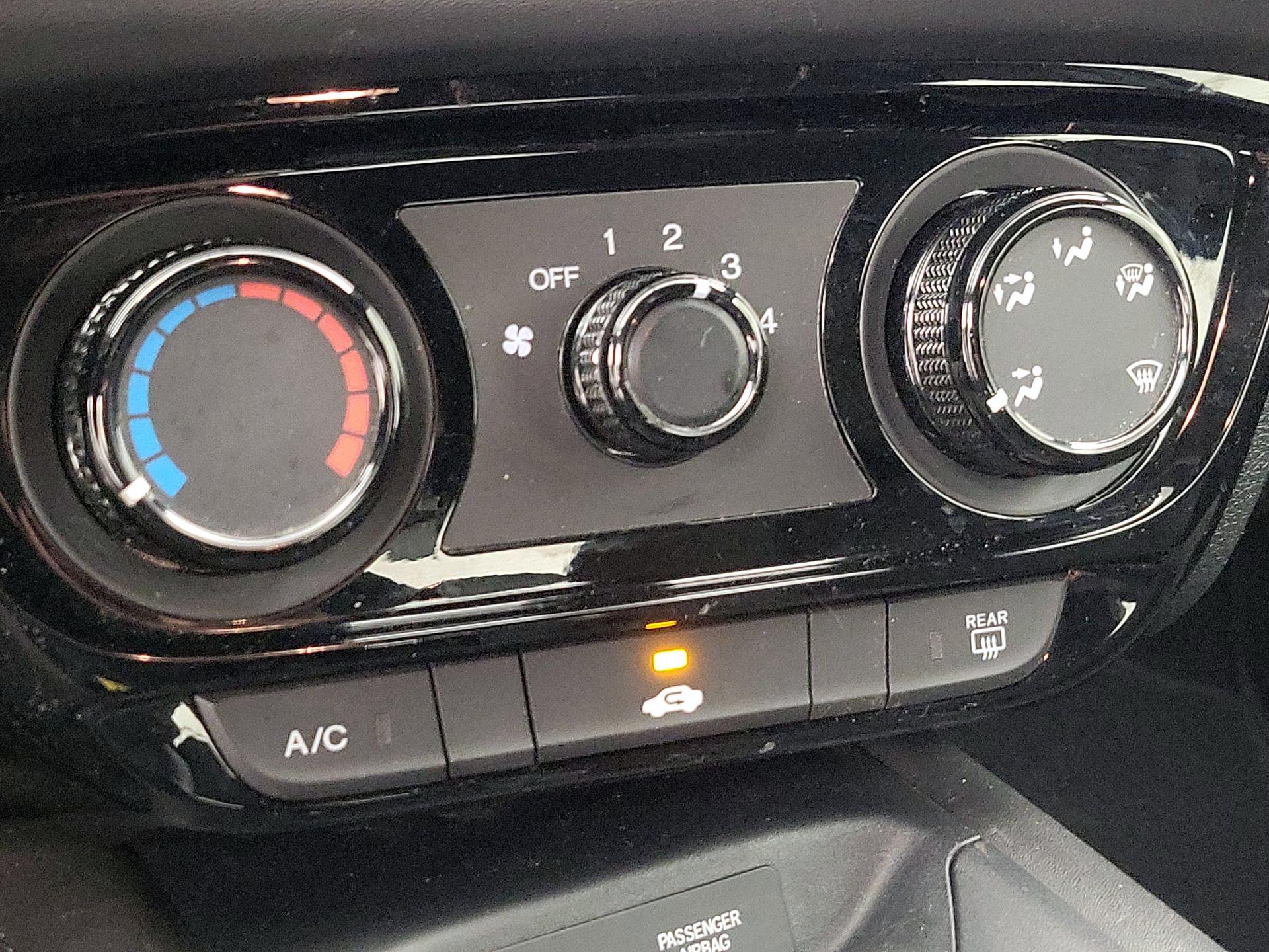 Thumbnail: 2020 Honda HR-V - 16