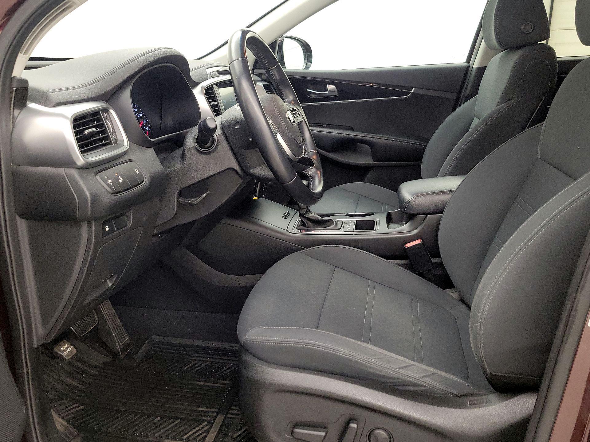 Thumbnail: 2019 Kia Sorento - 11