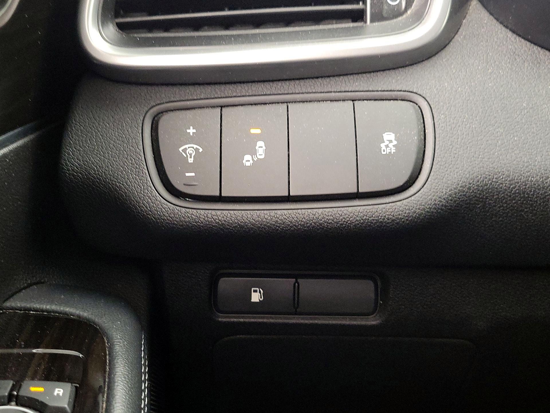 Thumbnail: 2019 Kia Sorento - 13