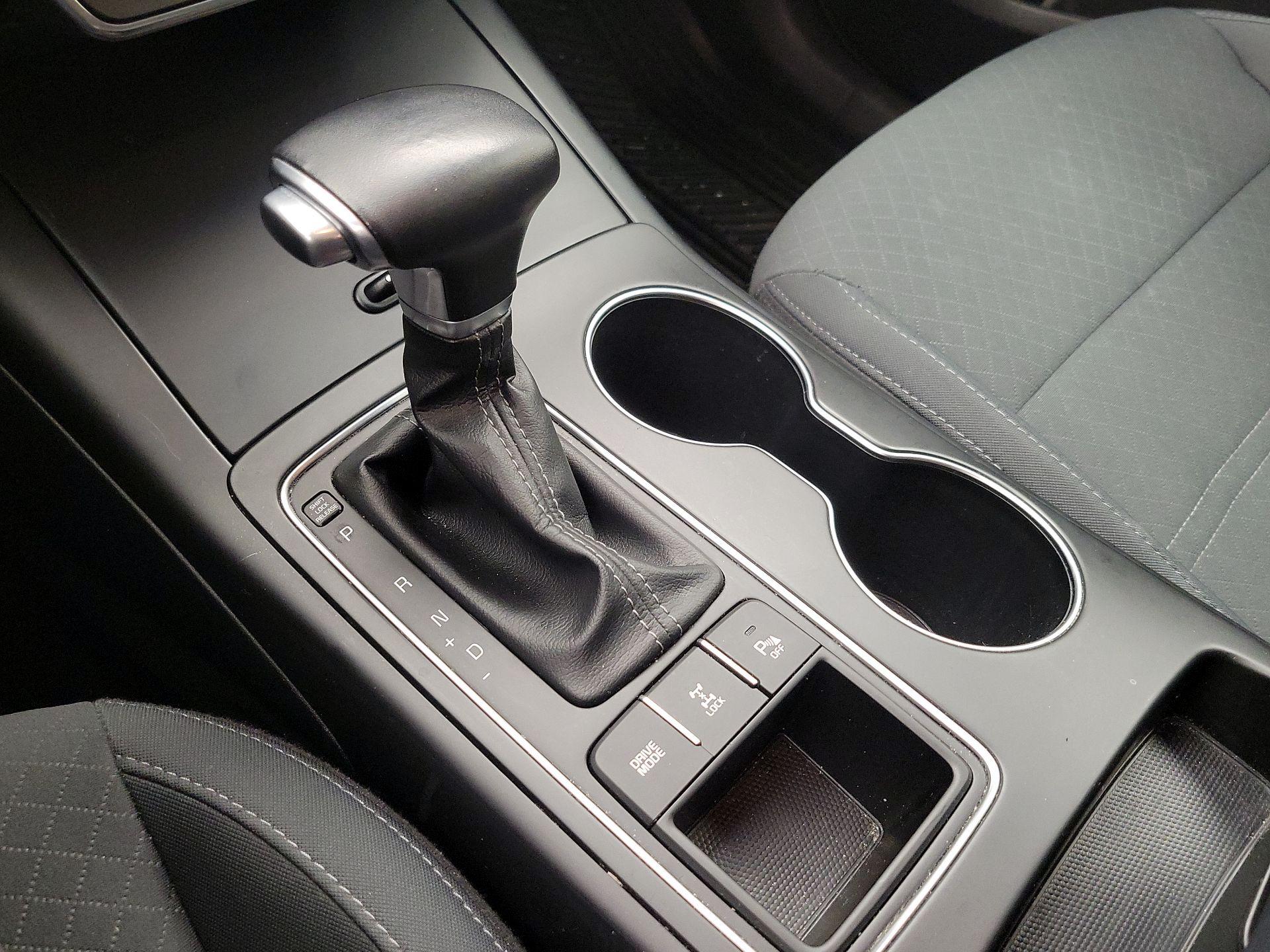 Thumbnail: 2019 Kia Sorento - 17