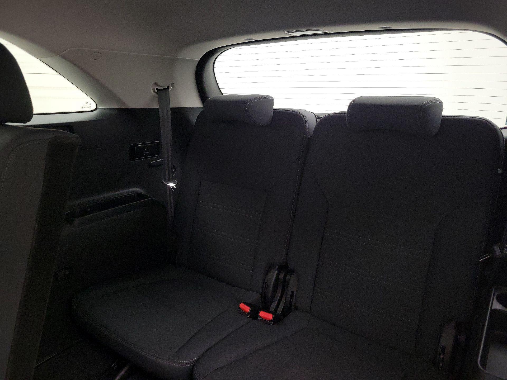 Thumbnail: 2019 Kia Sorento - 20