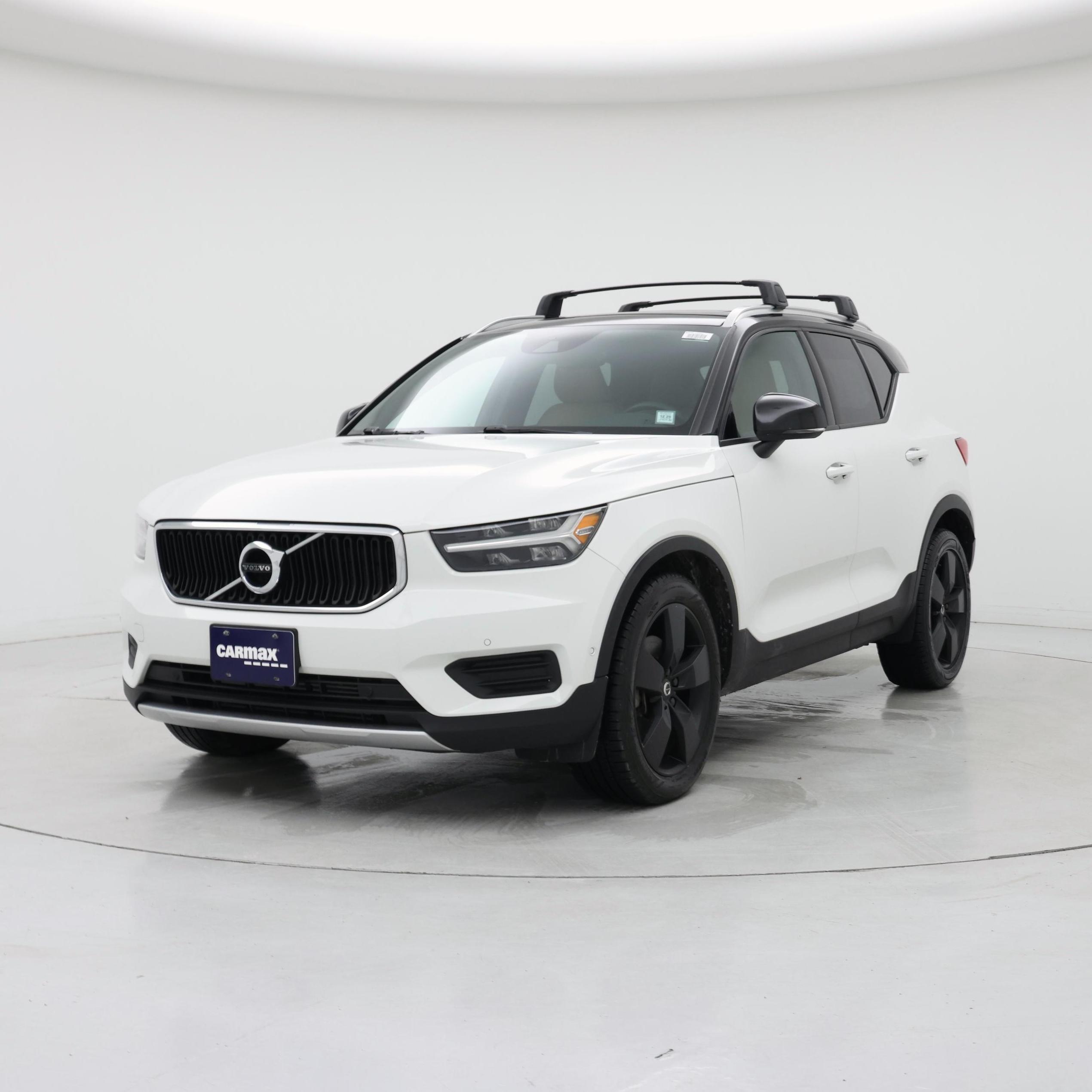 Thumbnail: 2019 Volvo XC40 - 4