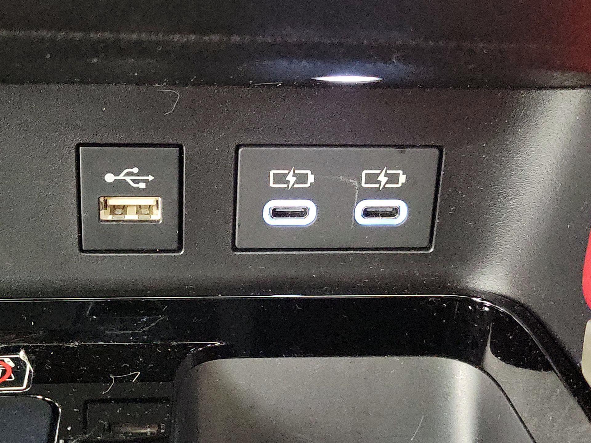 Thumbnail: 2025 Toyota Camry - 19