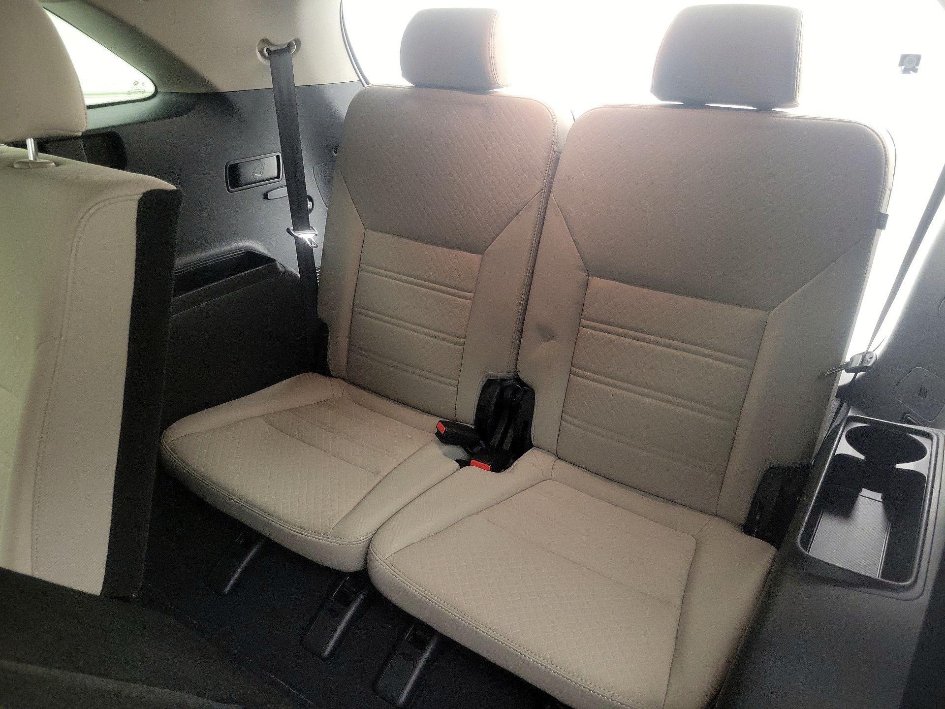 Thumbnail: 2019 Kia Sorento - 20