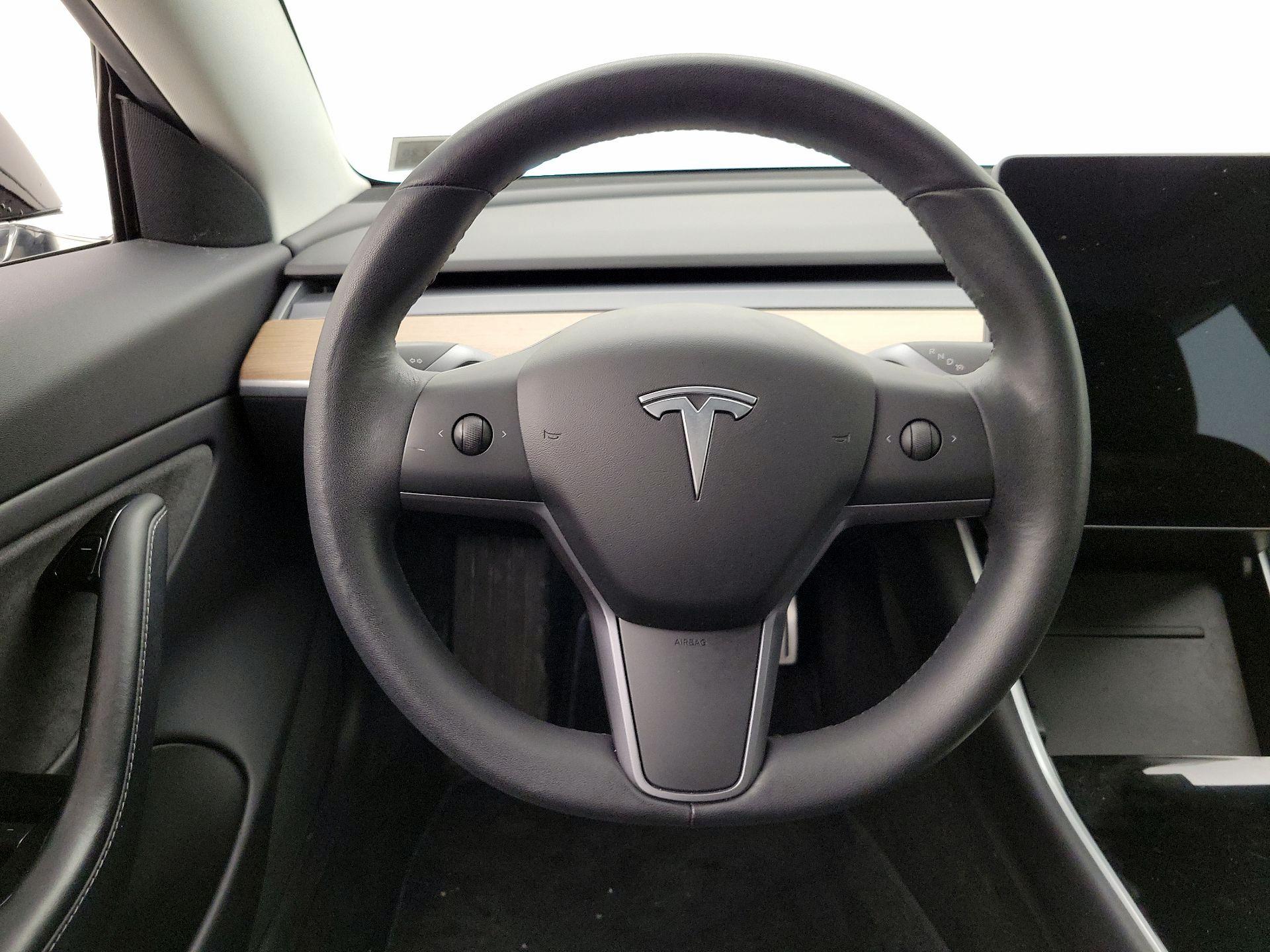 Thumbnail: 2019 Tesla Model 3 - 10