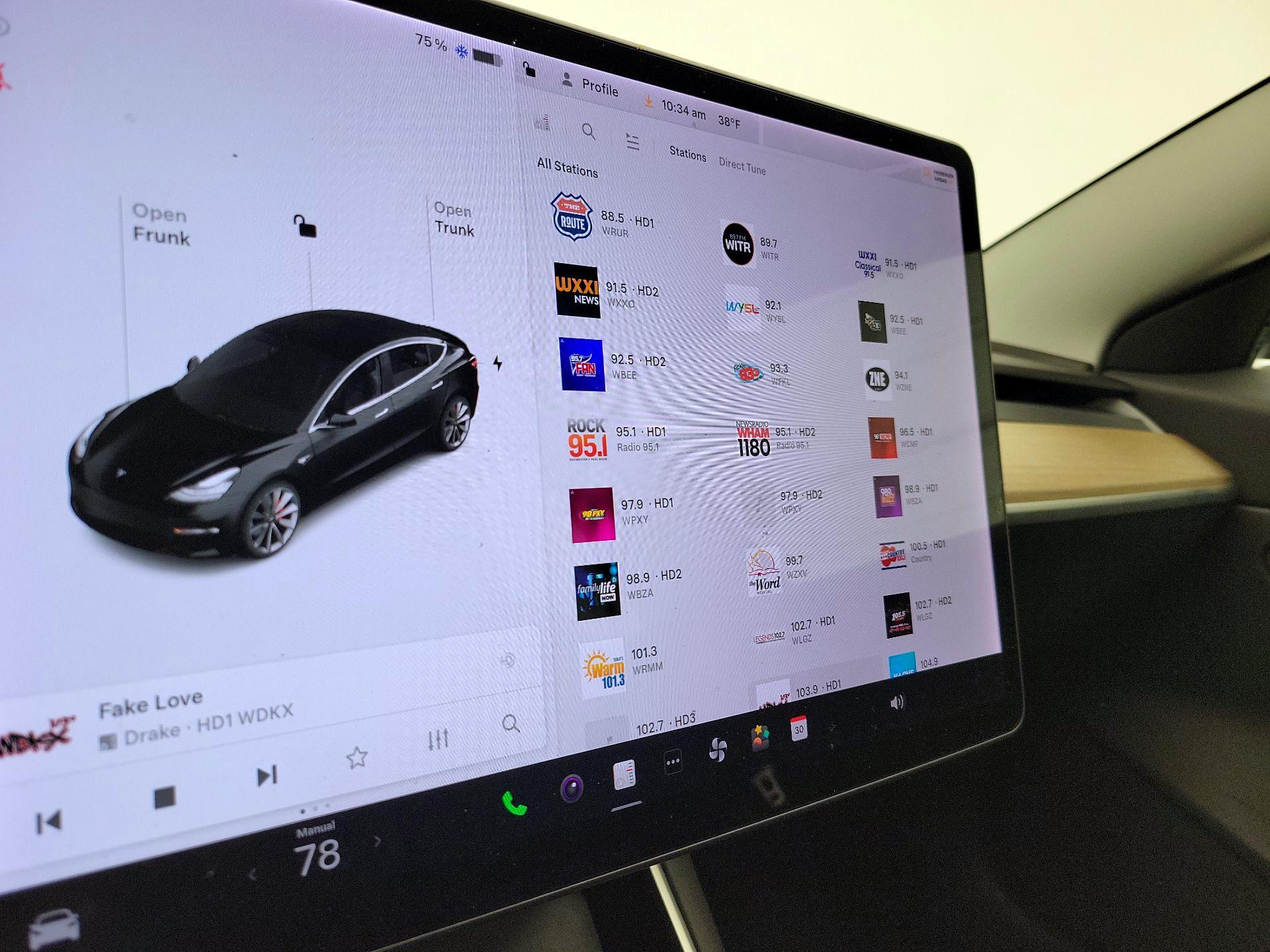 Thumbnail: 2019 Tesla Model 3 - 15
