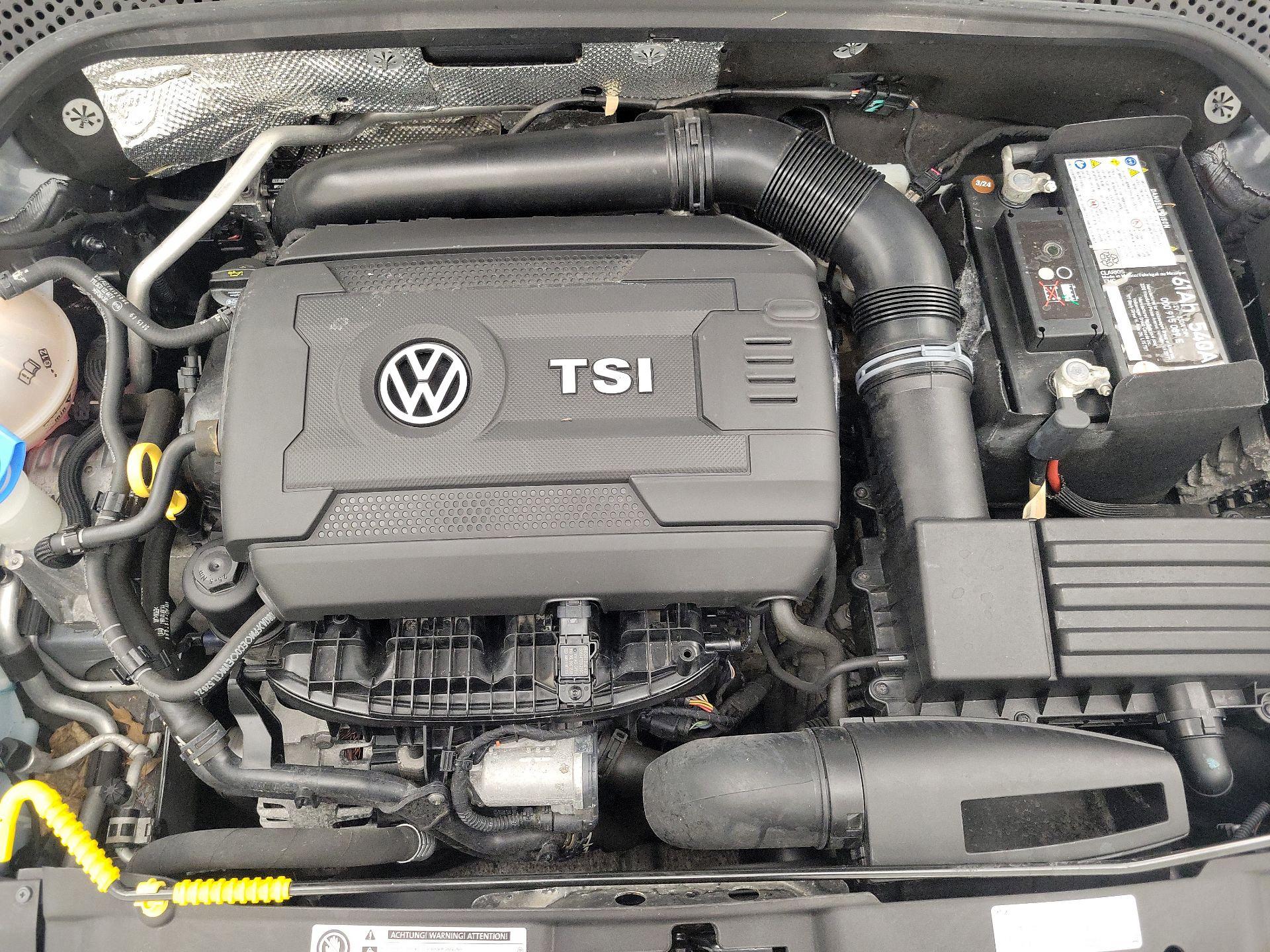 Thumbnail: 2016 Volkswagen Beetle - 20