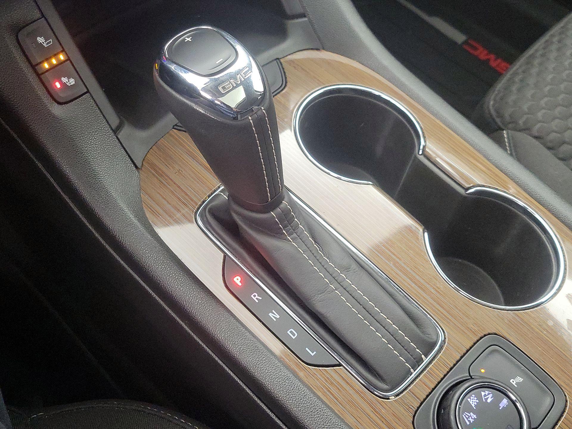 Thumbnail: 2019 GMC Acadia - 17