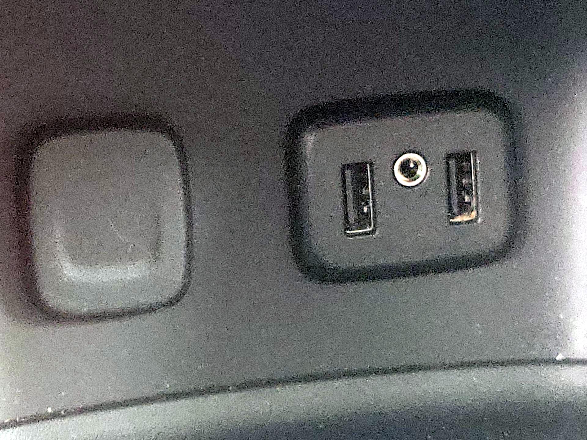 Thumbnail: 2019 GMC Acadia - 18