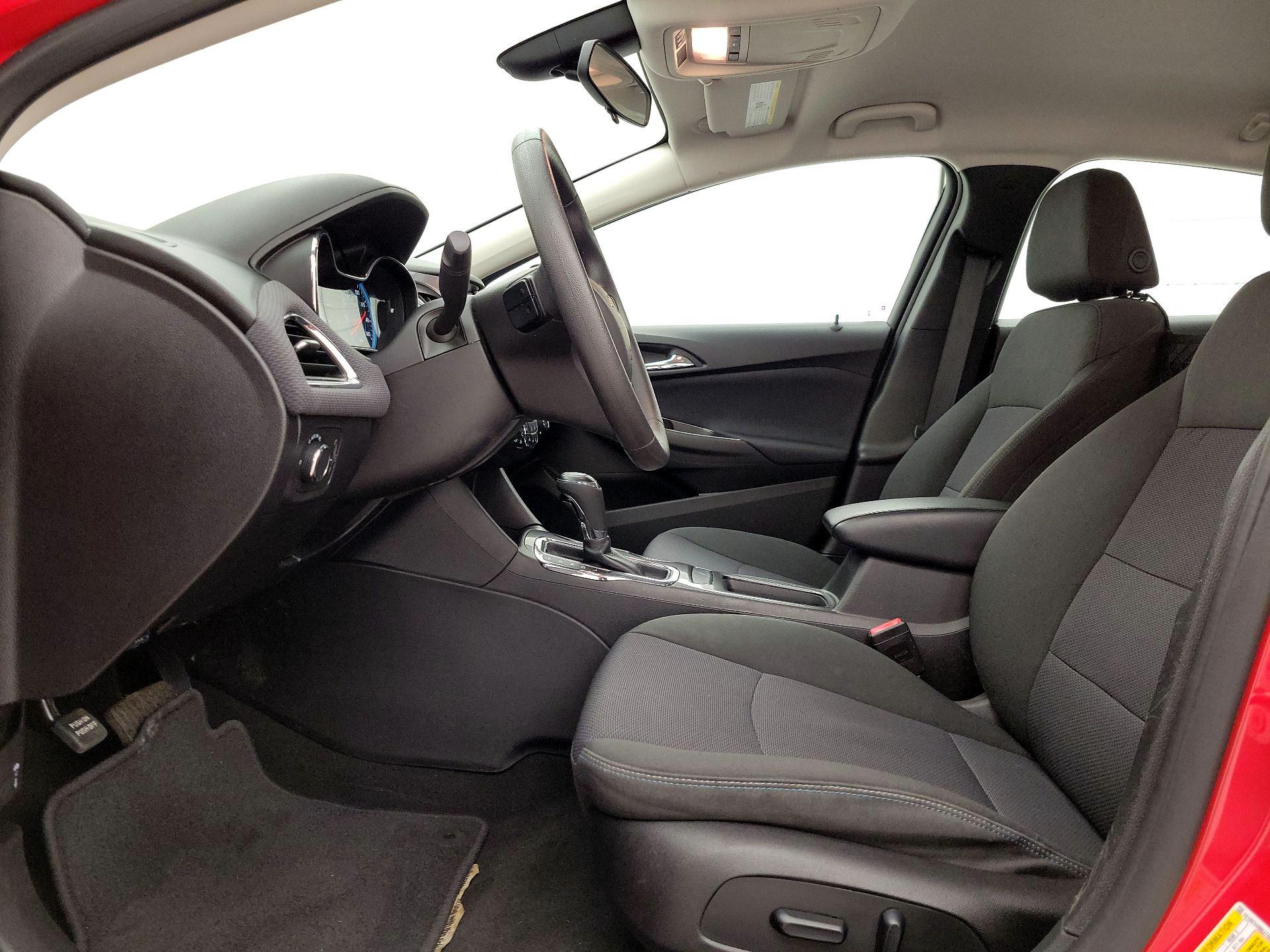 Thumbnail: 2018 Chevrolet Cruze - 11