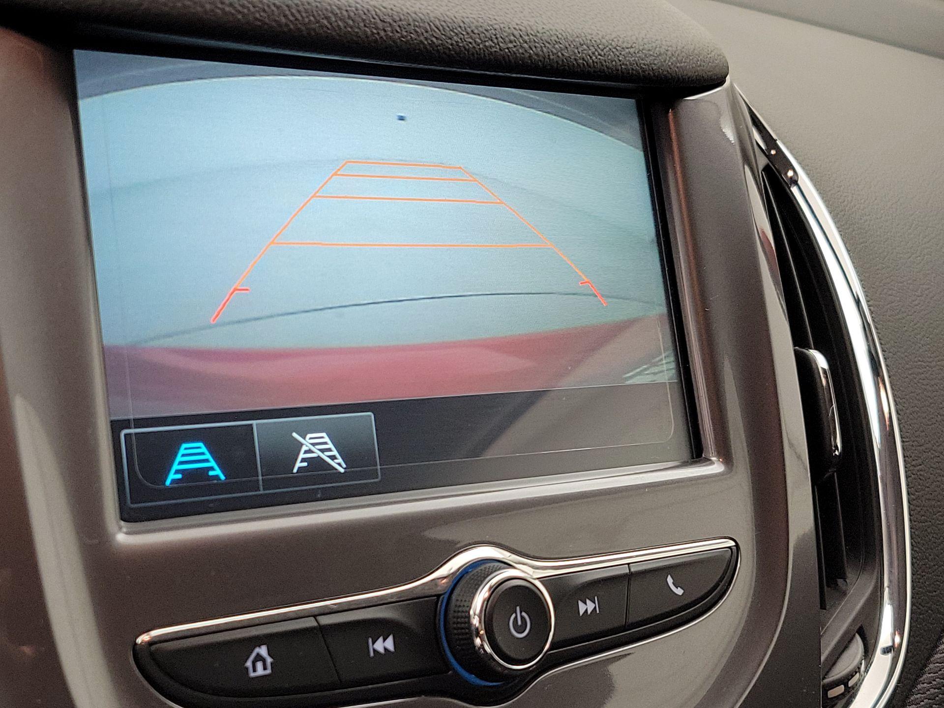 Thumbnail: 2018 Chevrolet Cruze - 14