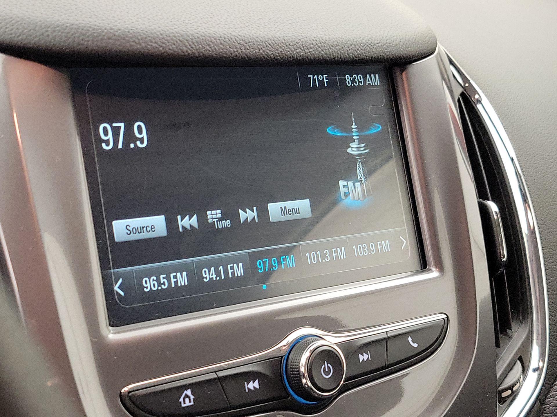 Thumbnail: 2018 Chevrolet Cruze - 15