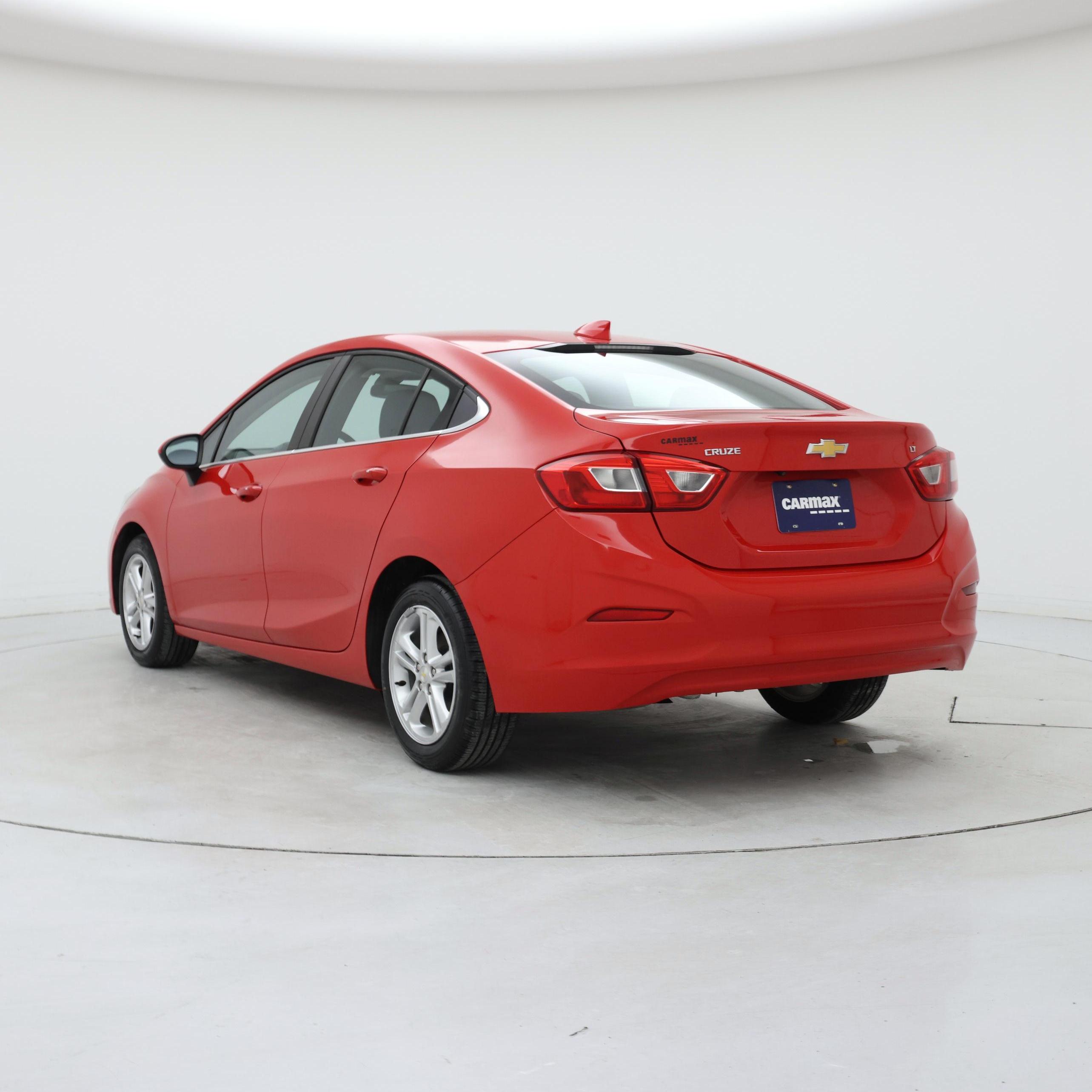 Thumbnail: 2018 Chevrolet Cruze - 2