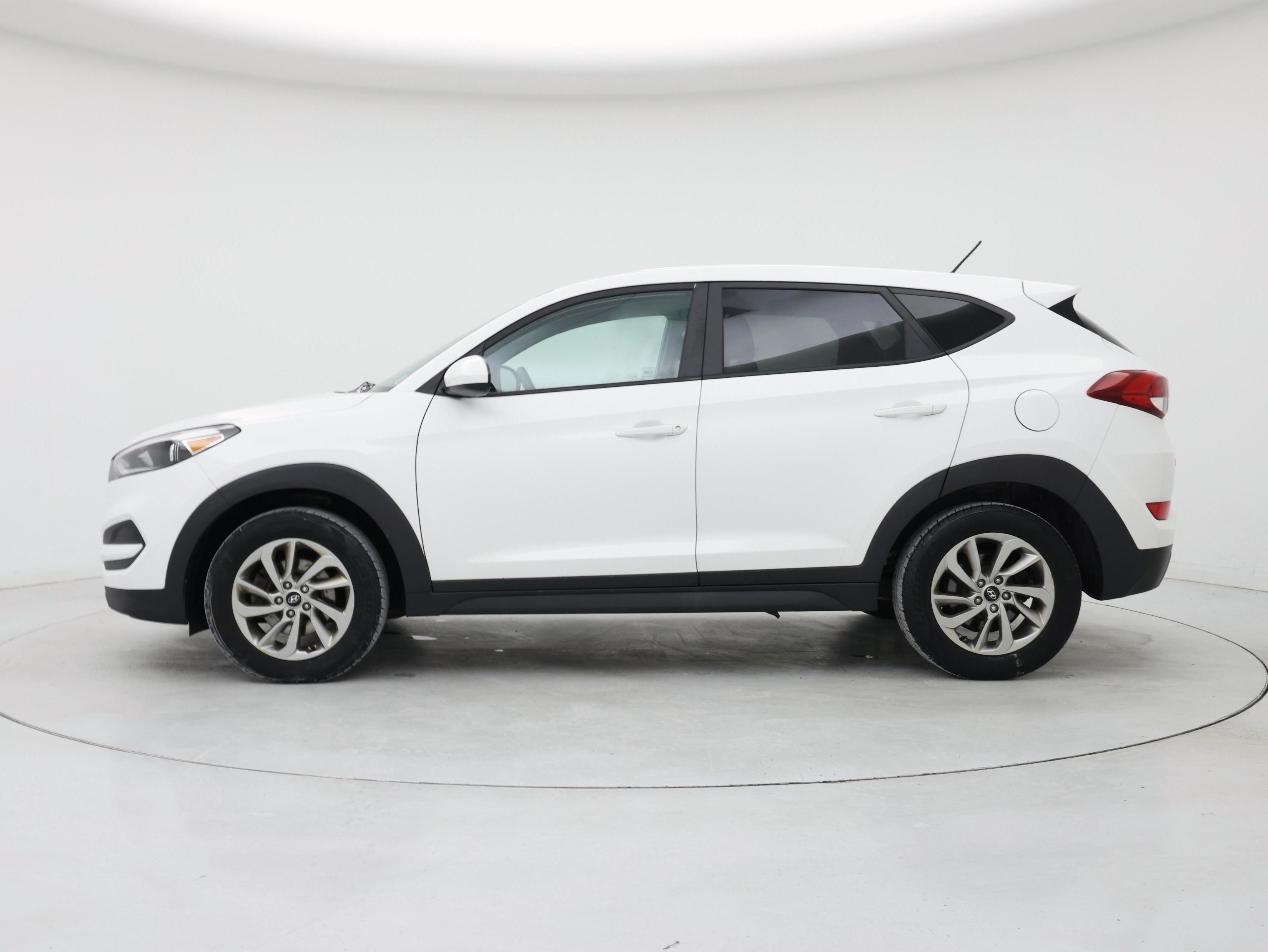 Thumbnail: 2018 Hyundai Tucson - 3