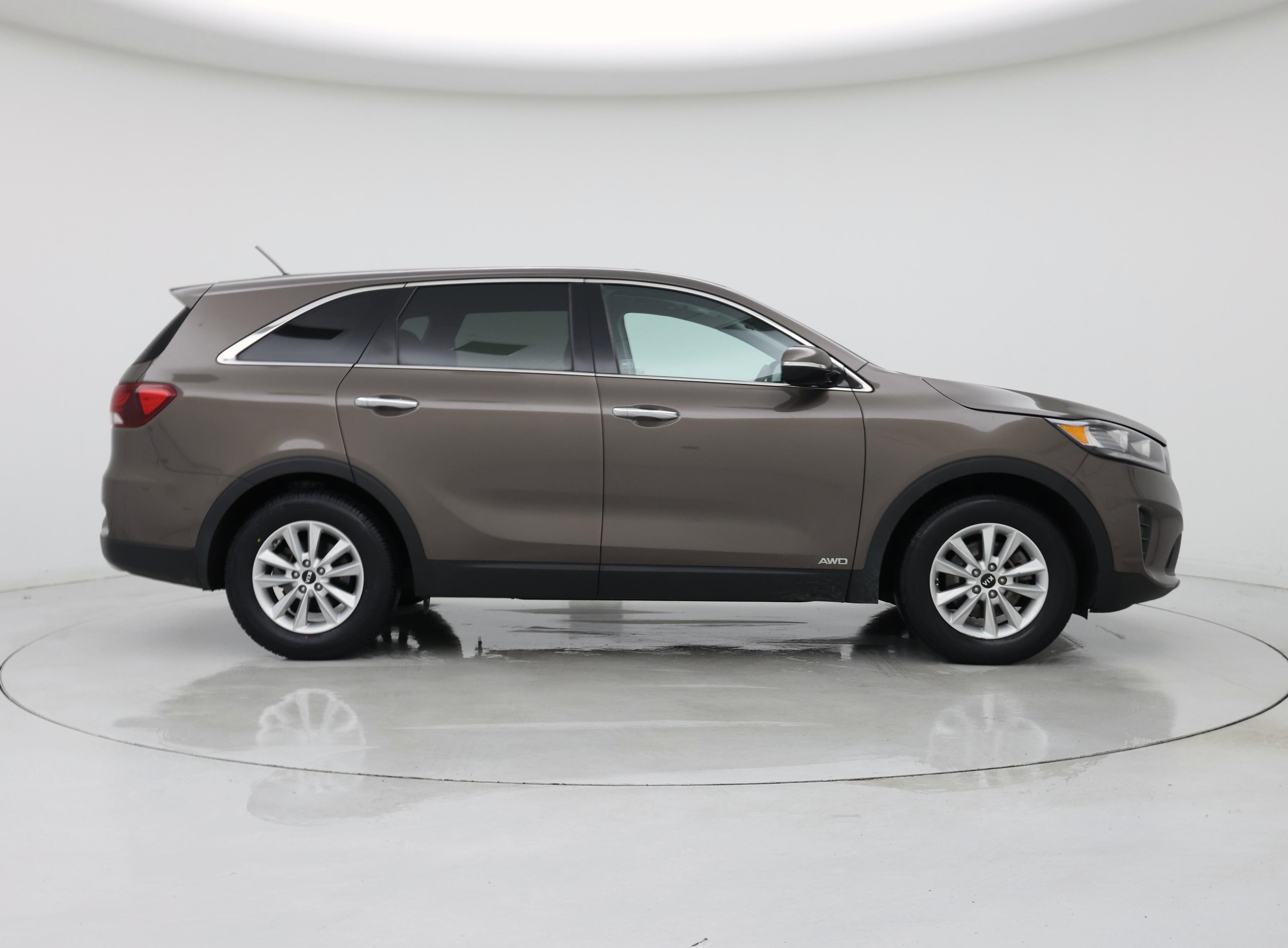 Thumbnail: 2019 Kia Sorento - 7