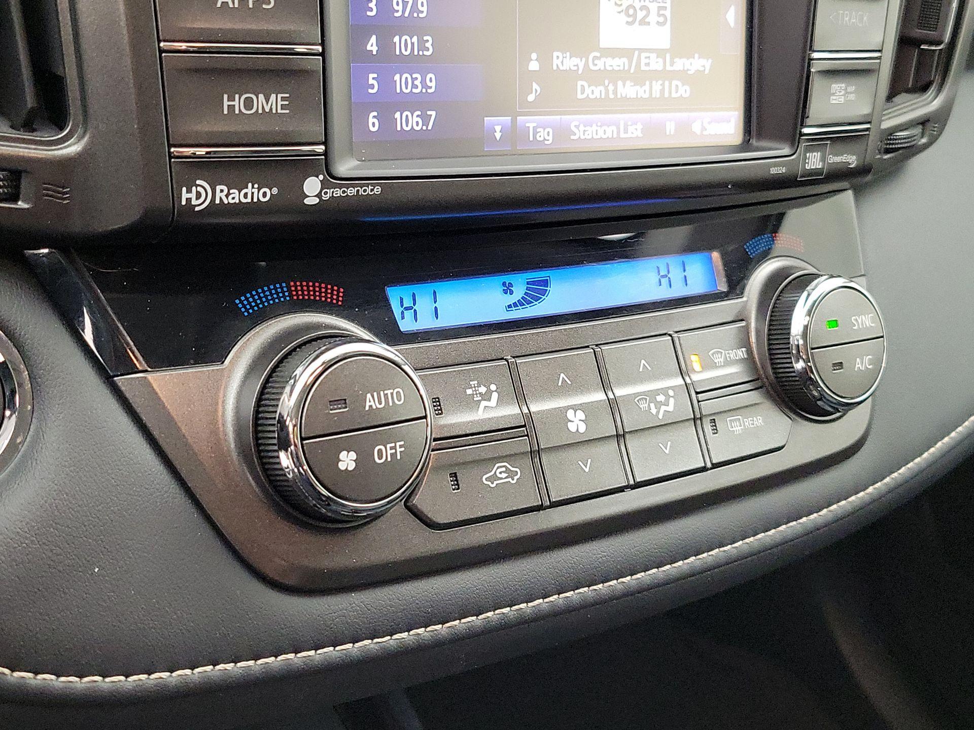 Thumbnail: 2015 Toyota RAV4 - 16