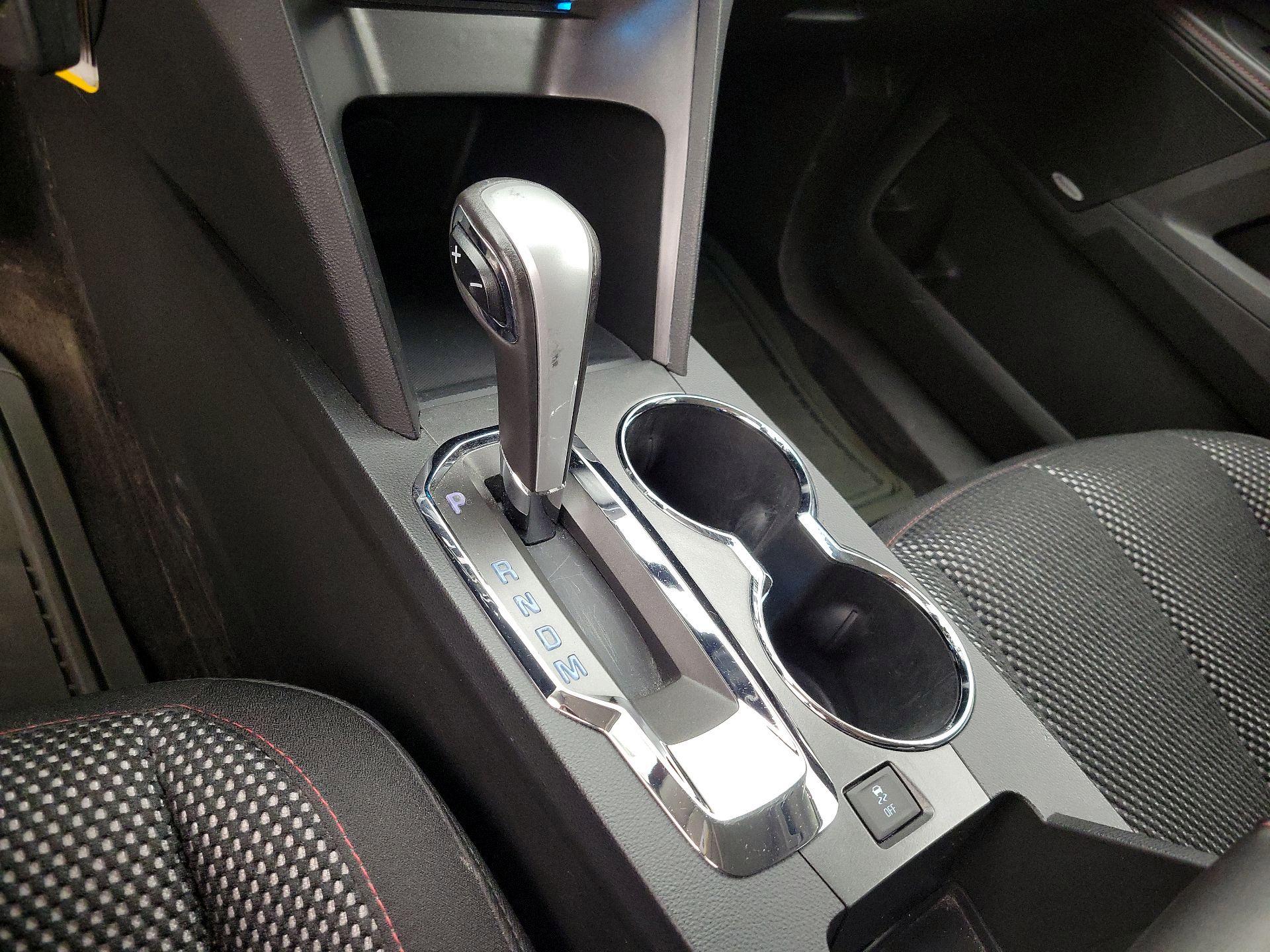 Thumbnail: 2015 Chevrolet Equinox - 16