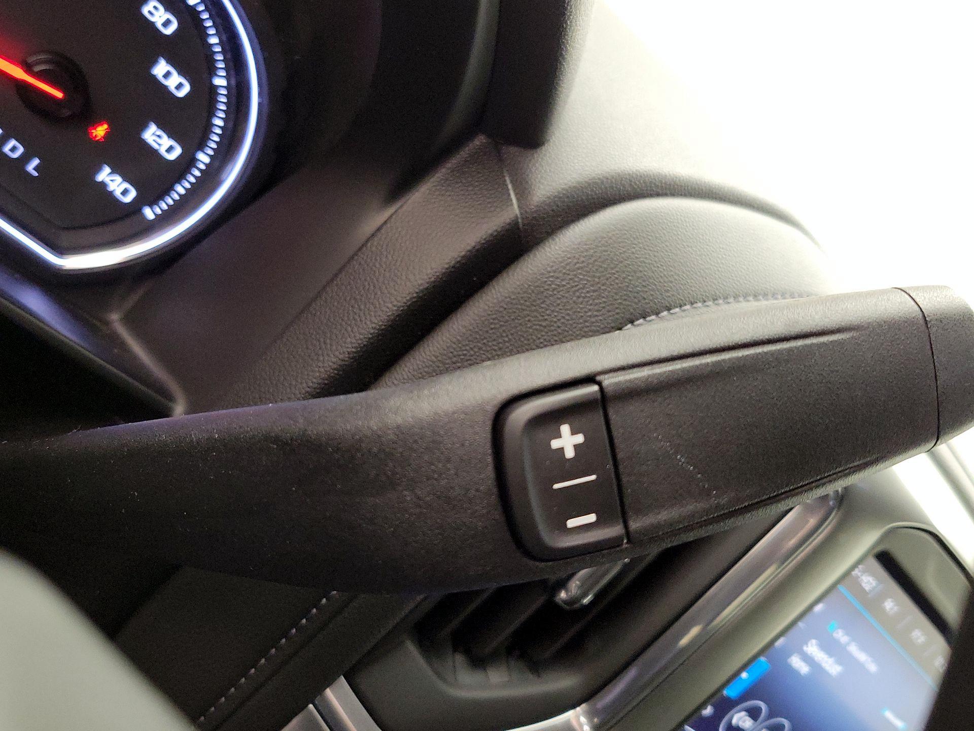 Thumbnail: 2020 Chevrolet Silverado 1500 - 17