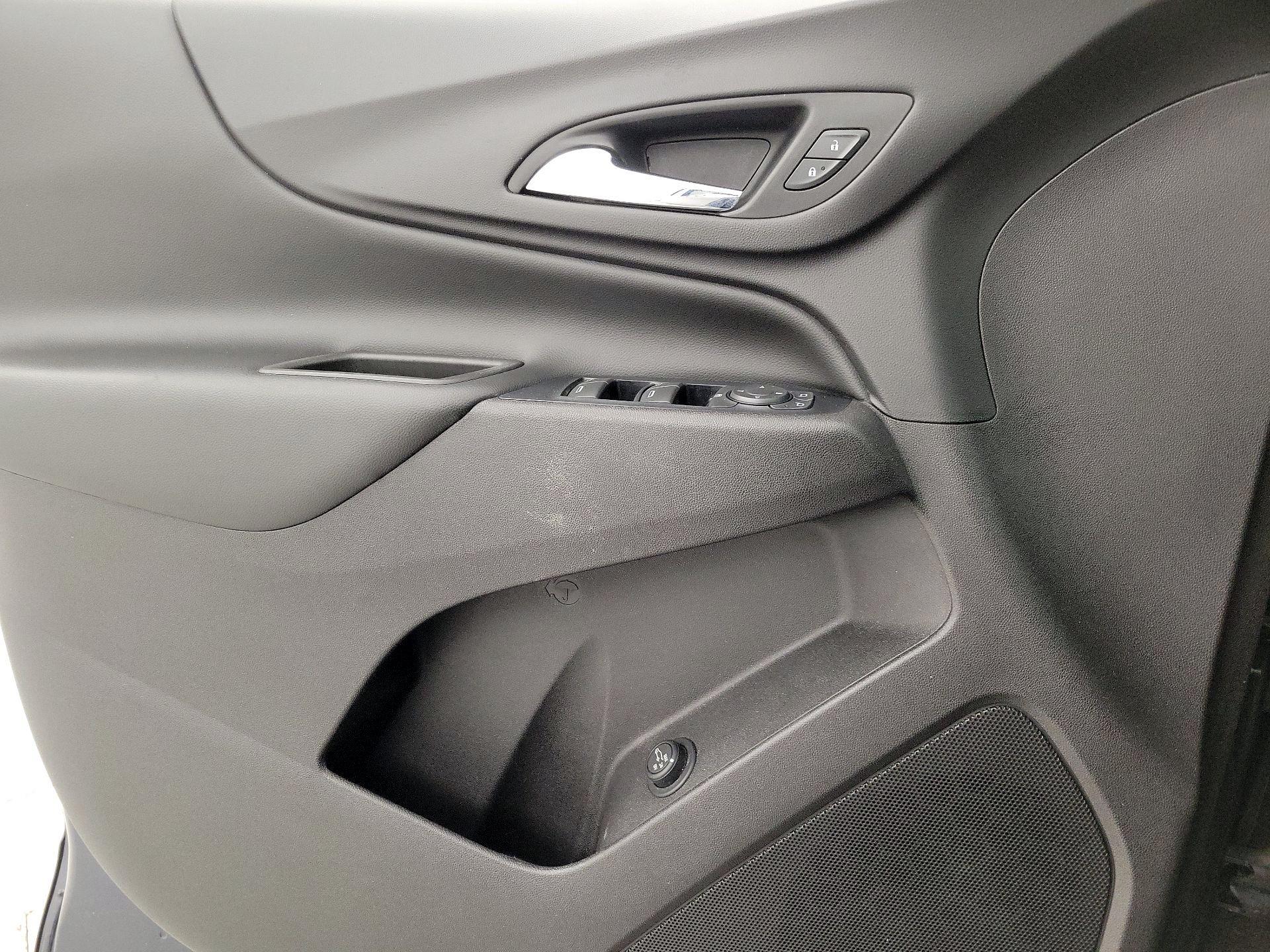 Thumbnail: 2018 Chevrolet Equinox - 12