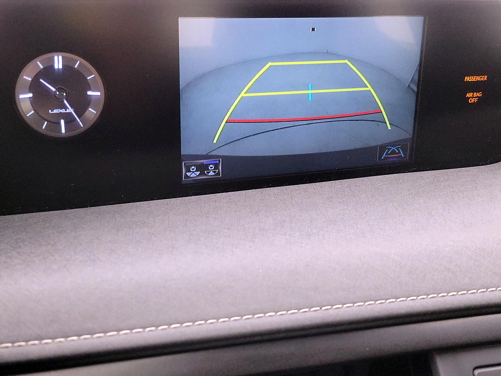 Thumbnail: 2021 Lexus UX - 14