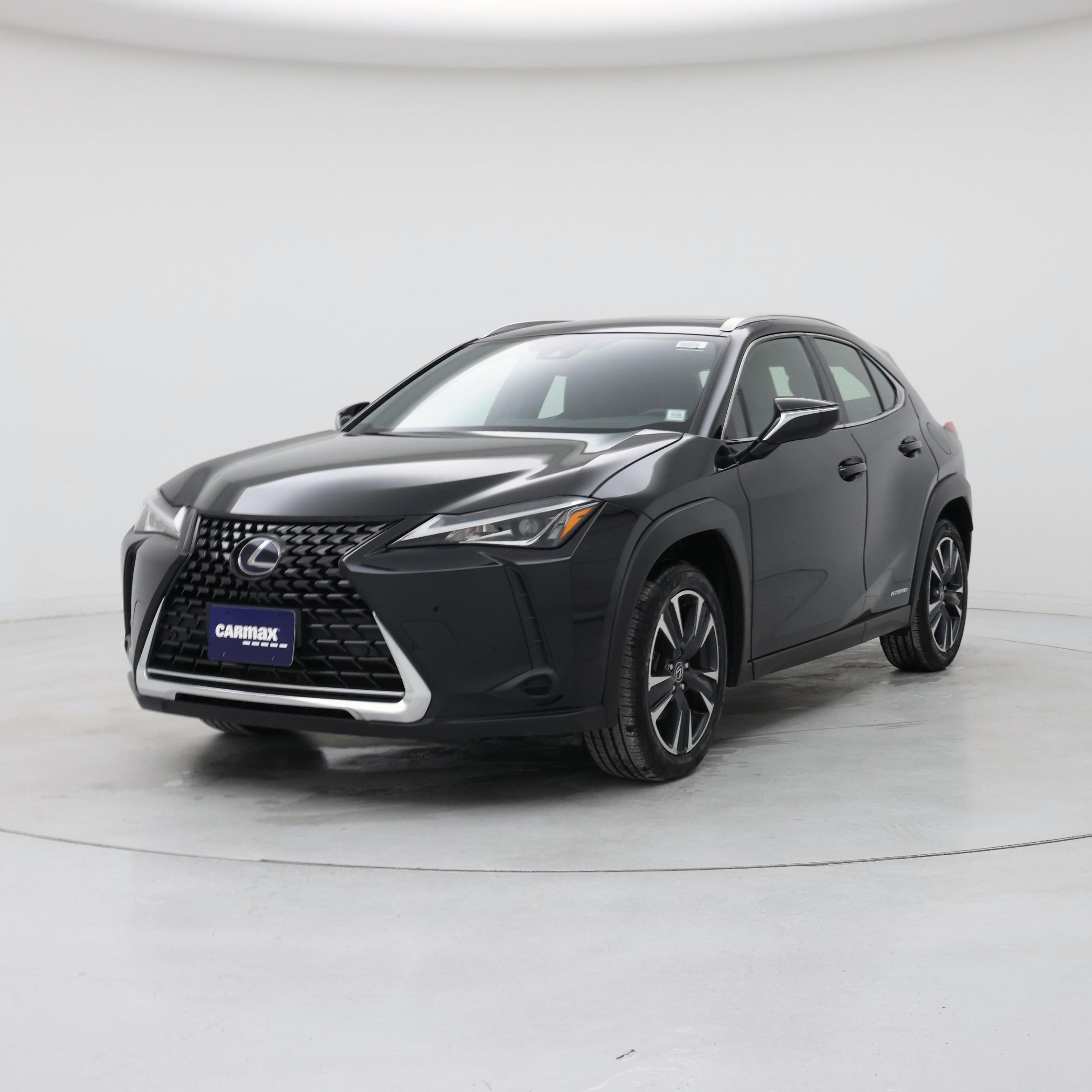 Thumbnail: 2021 Lexus UX - 4