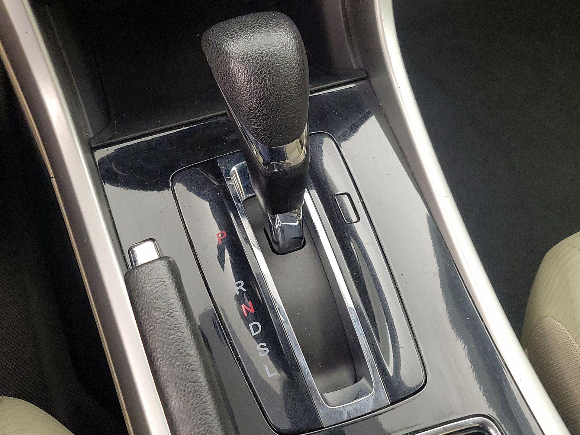 Thumbnail: 2016 Honda Accord - 17