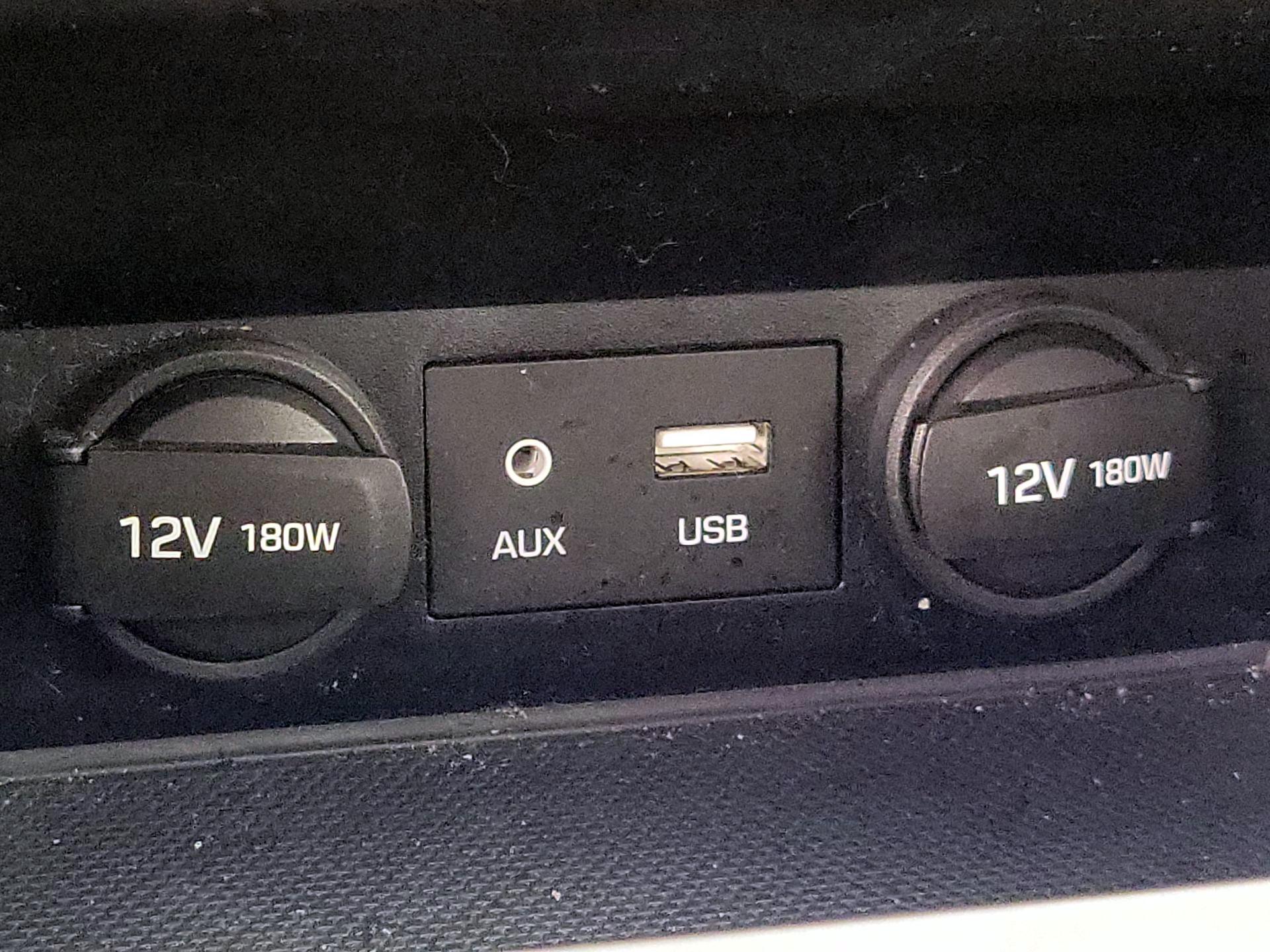 Thumbnail: 2017 Hyundai Elantra - 17