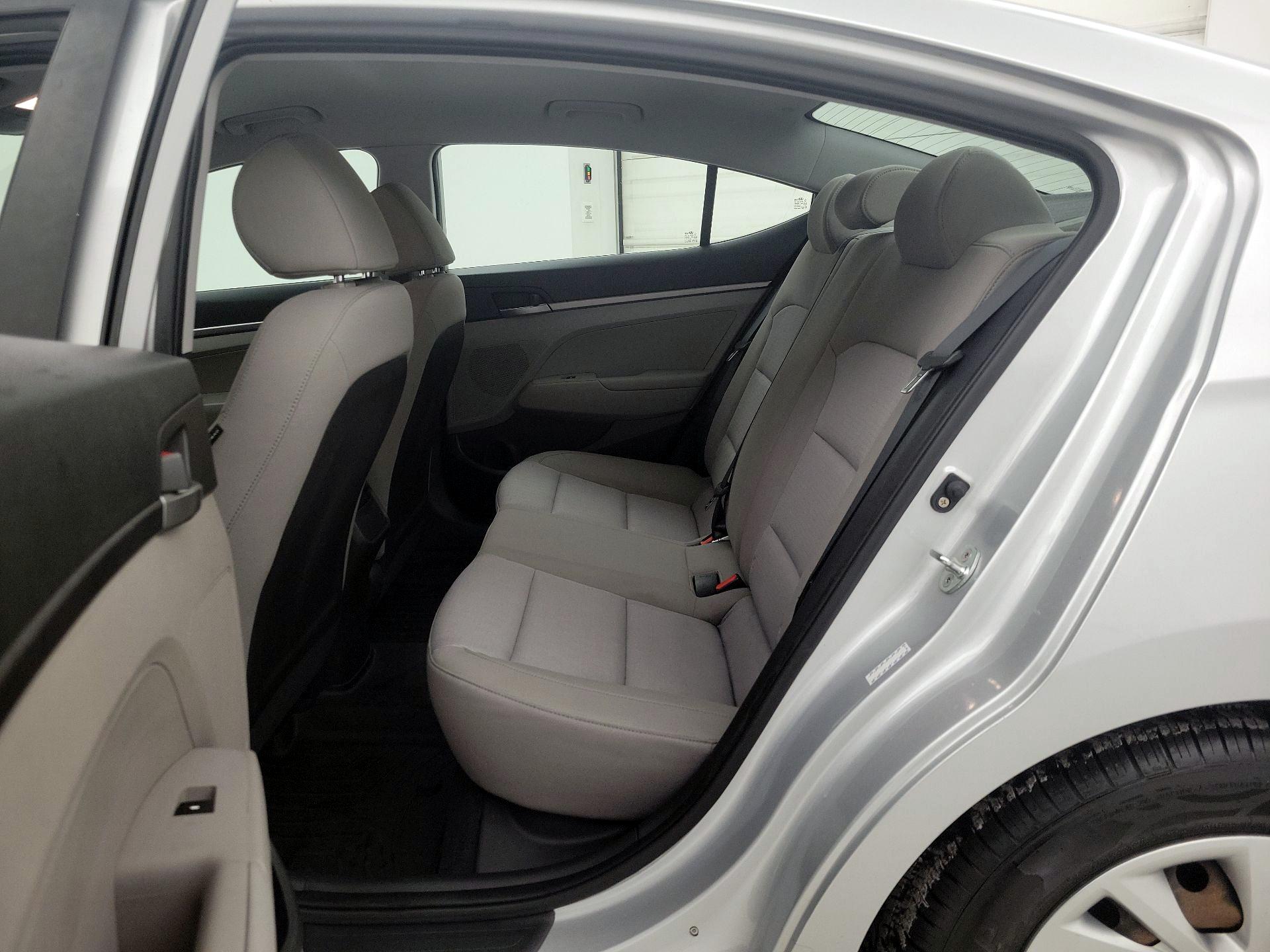 Thumbnail: 2017 Hyundai Elantra - 18