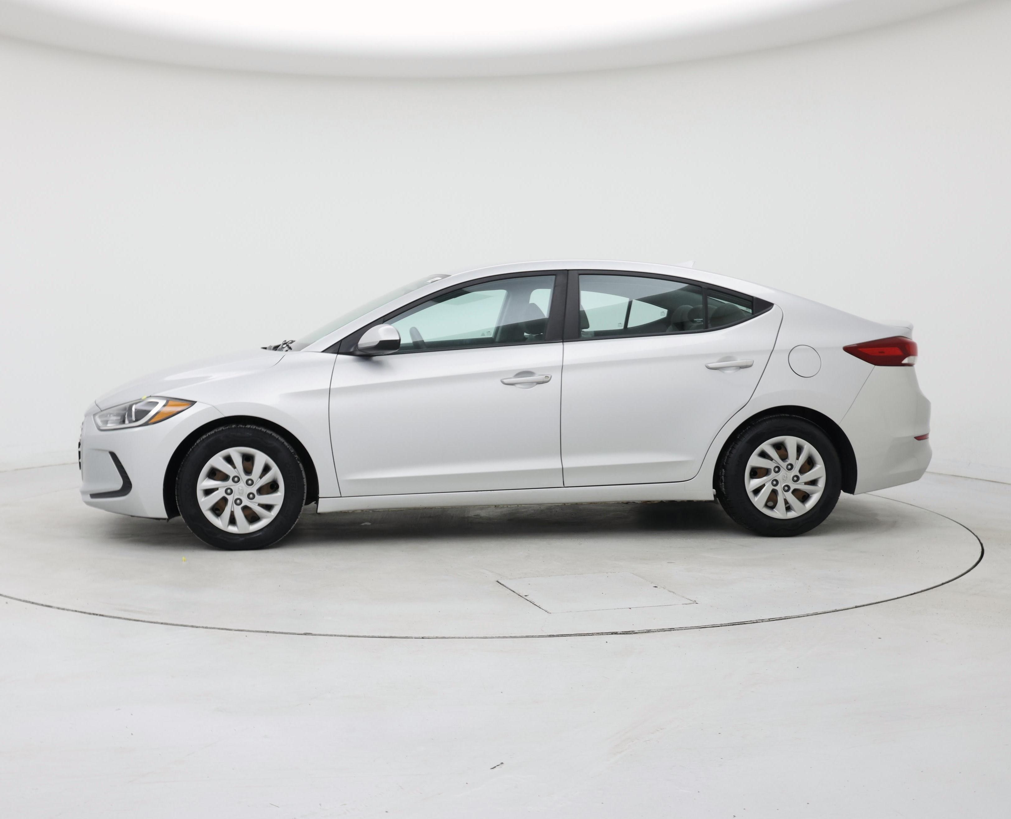 Thumbnail: 2017 Hyundai Elantra - 3