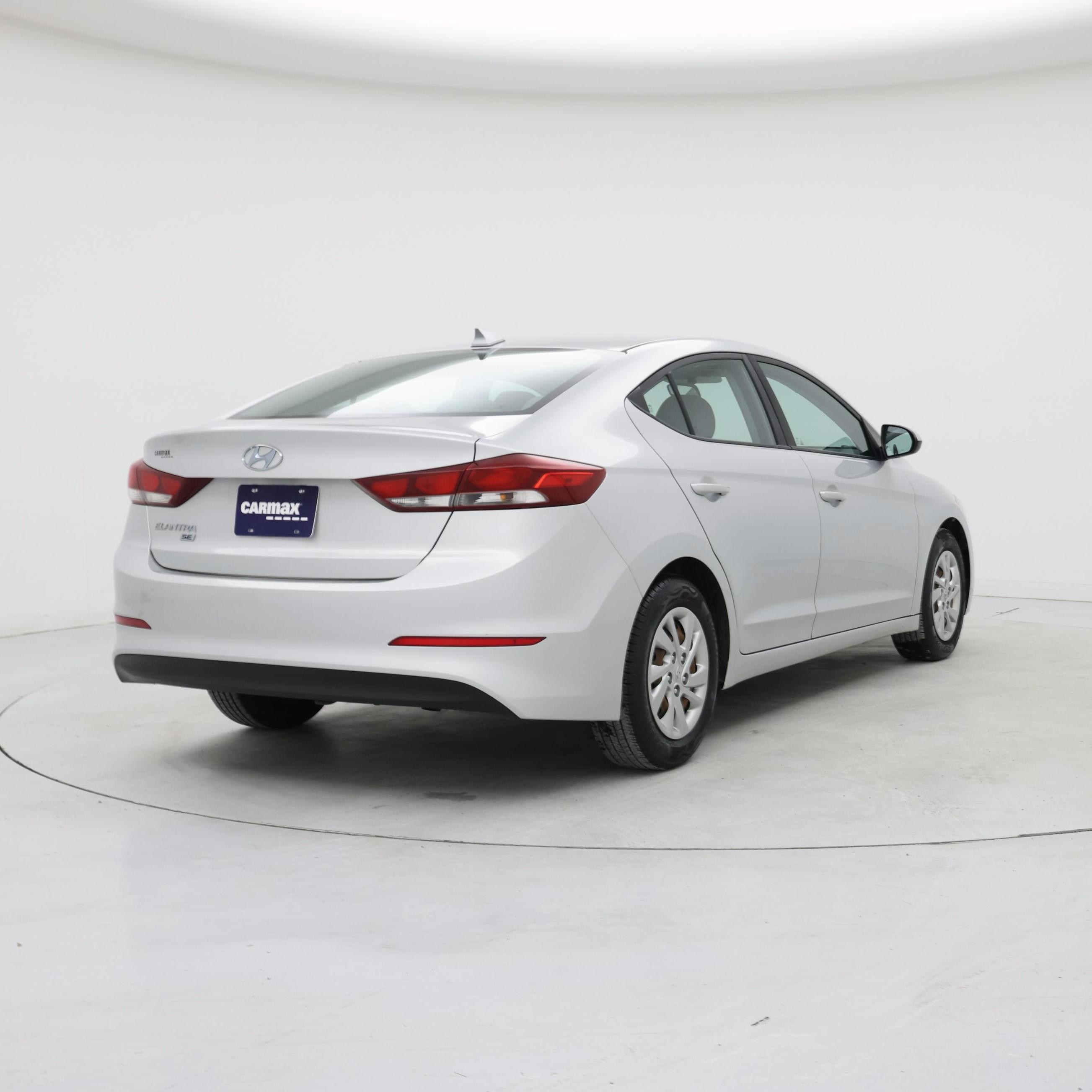 Thumbnail: 2017 Hyundai Elantra - 8