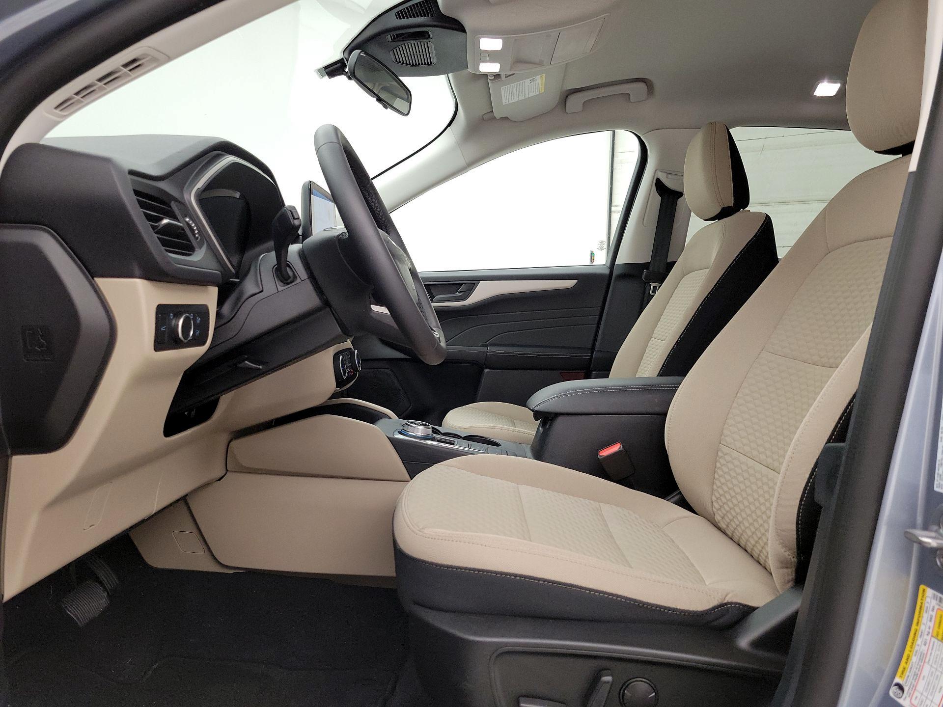 Thumbnail: 2022 Ford Escape - 11