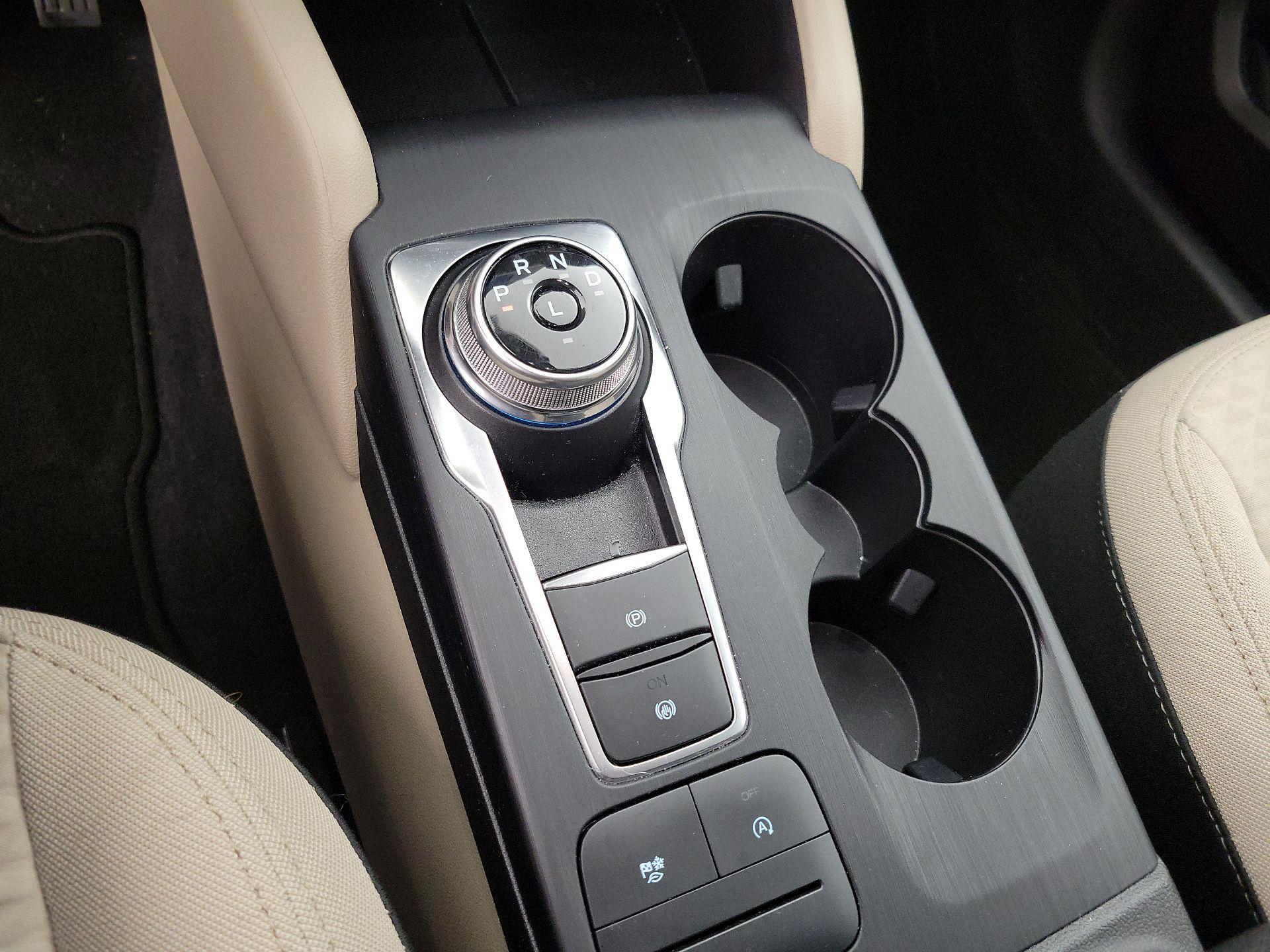 Thumbnail: 2022 Ford Escape - 17