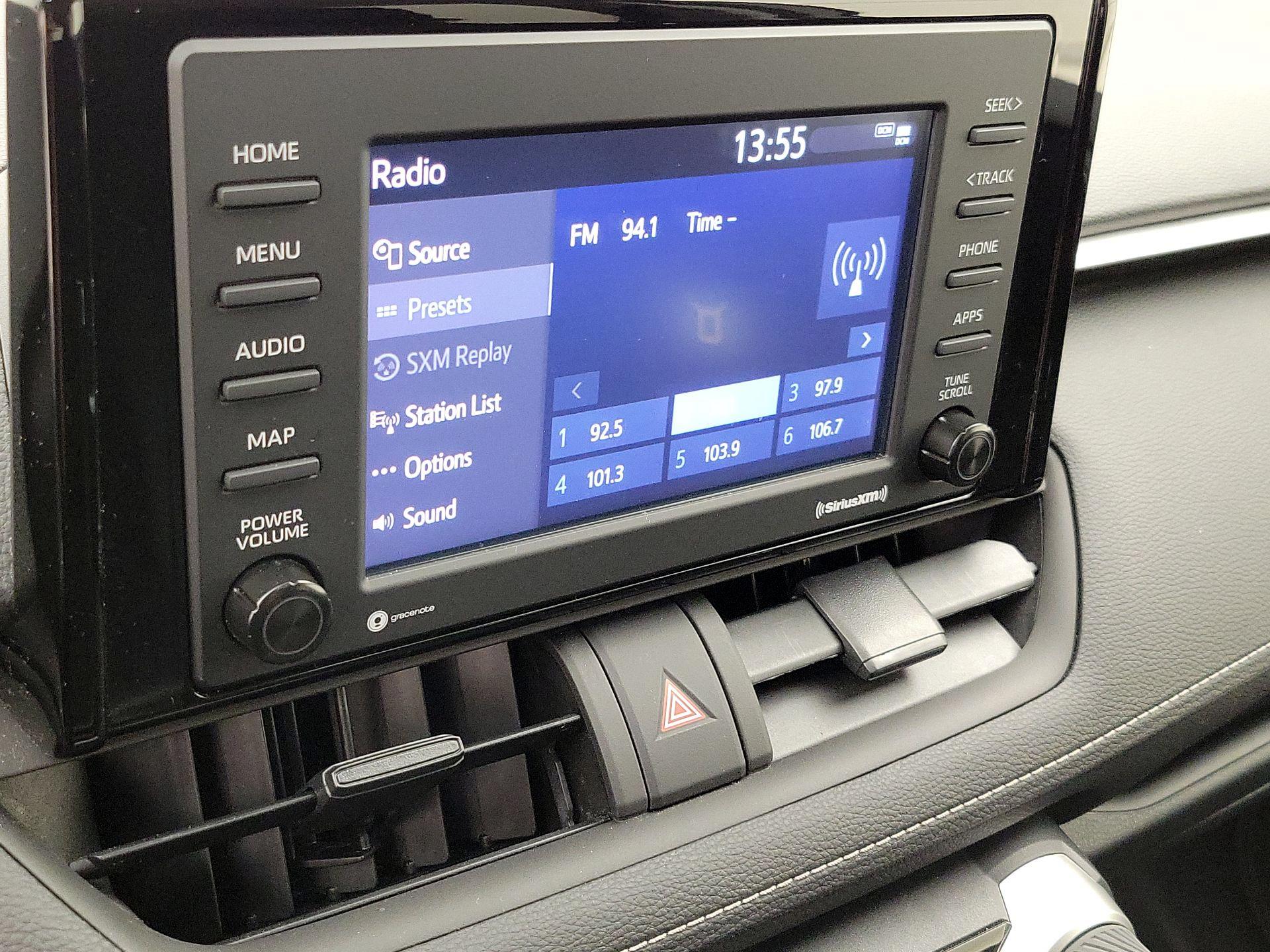 Thumbnail: 2022 Toyota RAV4 - 15