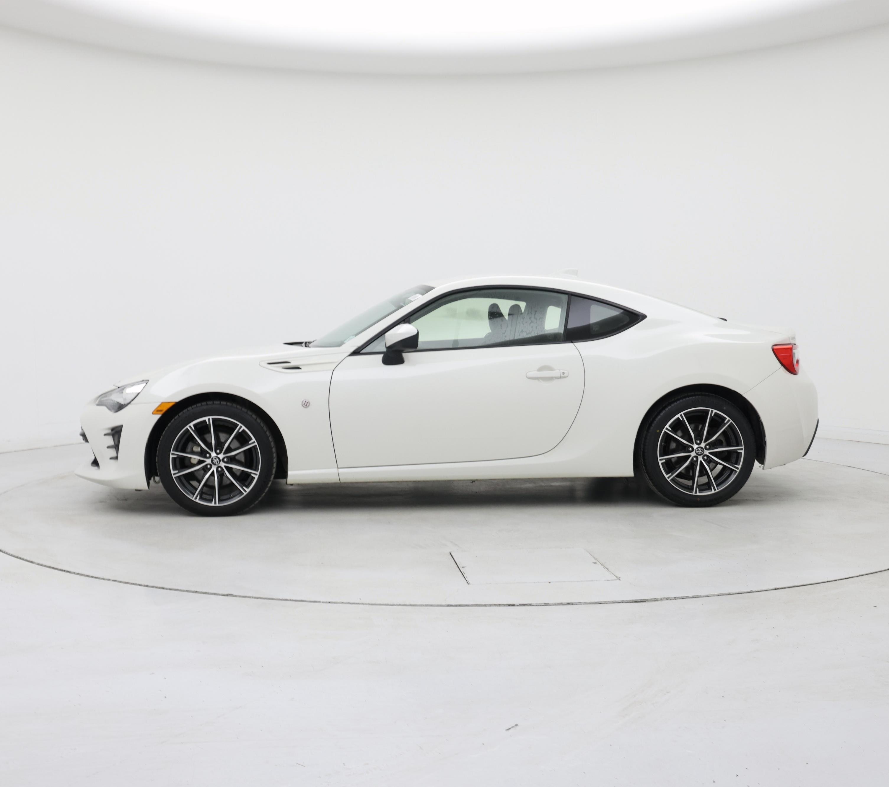 Thumbnail: 2019 Toyota 86 - 3