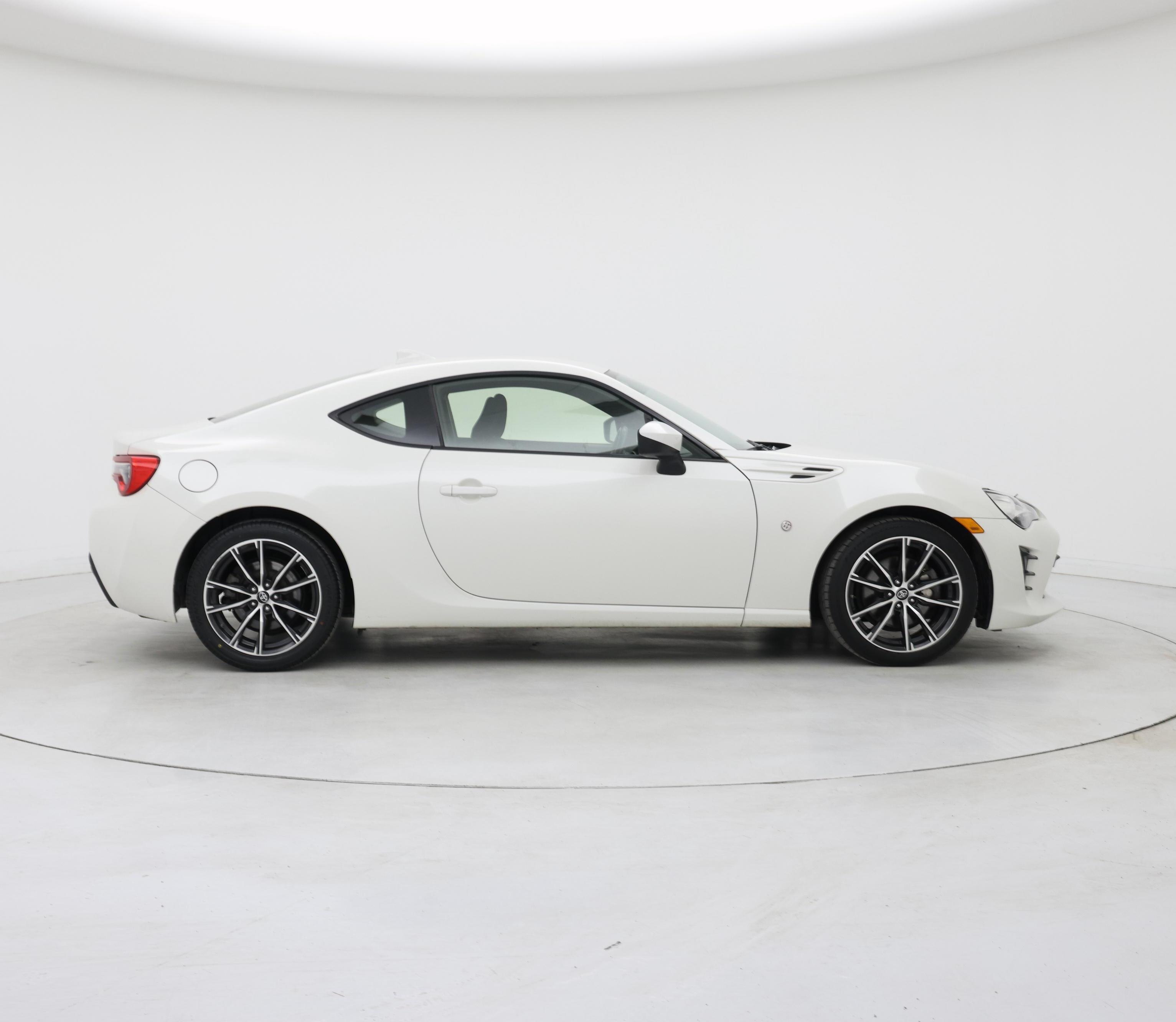 Thumbnail: 2019 Toyota 86 - 7