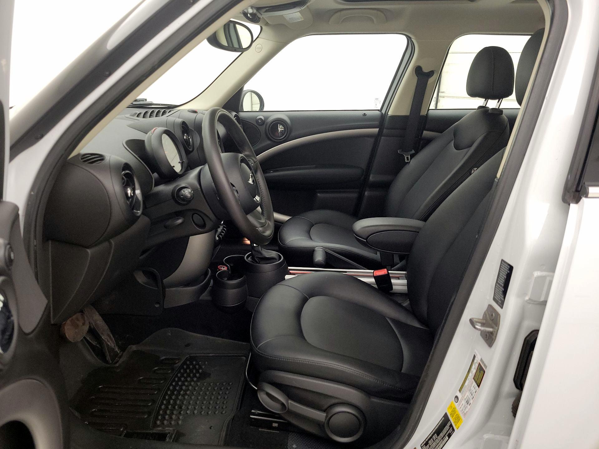 Thumbnail: 2016 MINI Cooper Countryman - 11