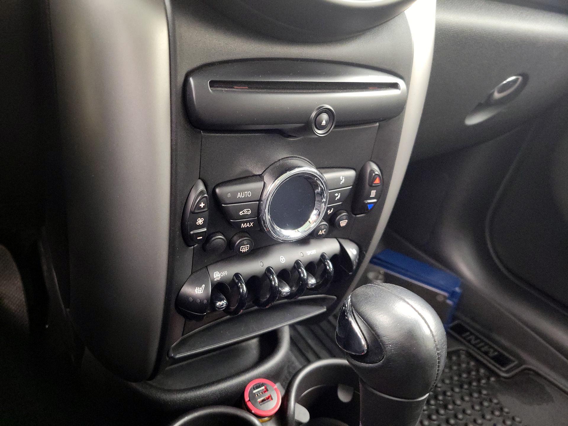 Thumbnail: 2016 MINI Cooper Countryman - 14