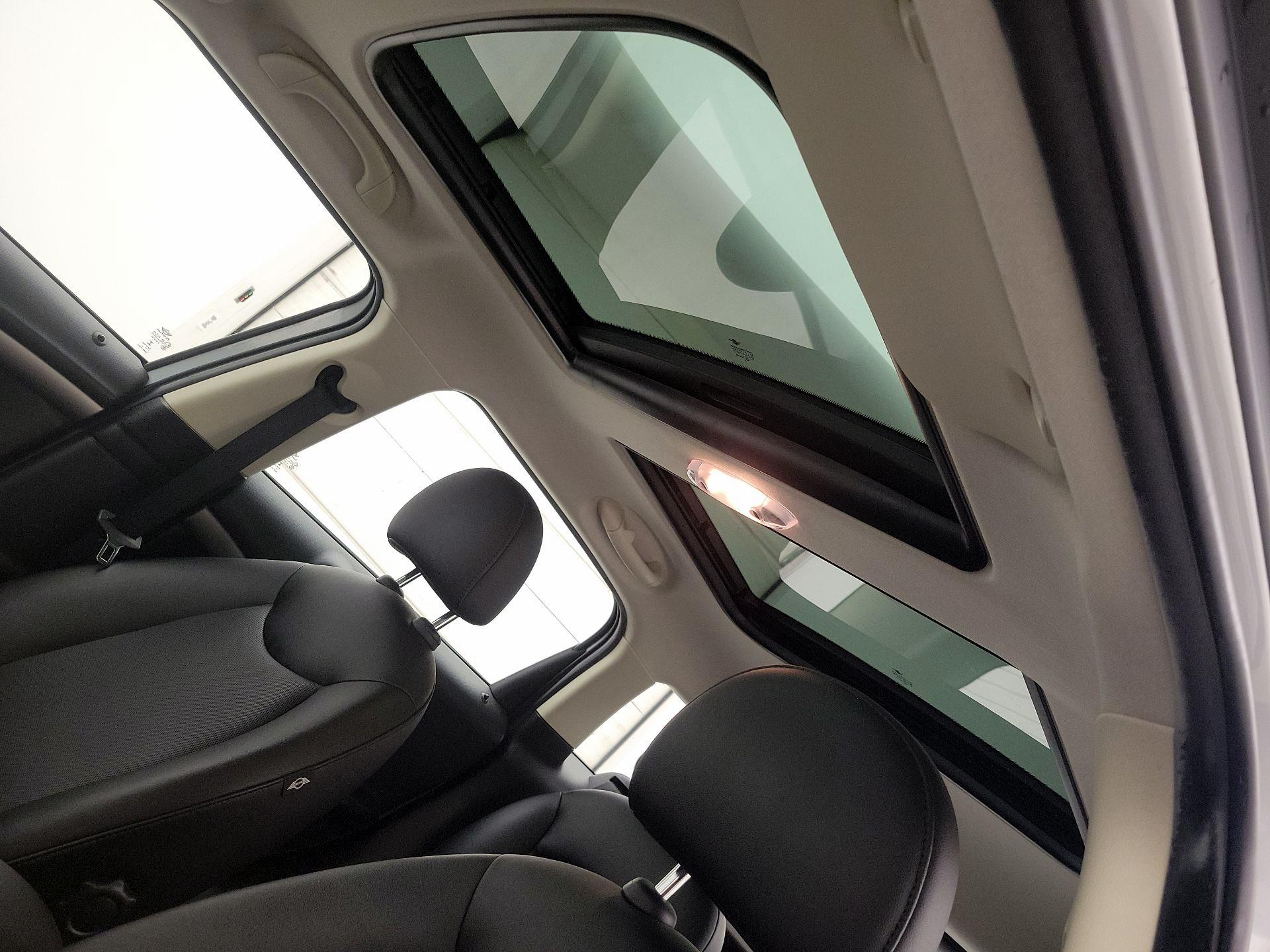 Thumbnail: 2016 MINI Cooper Countryman - 17